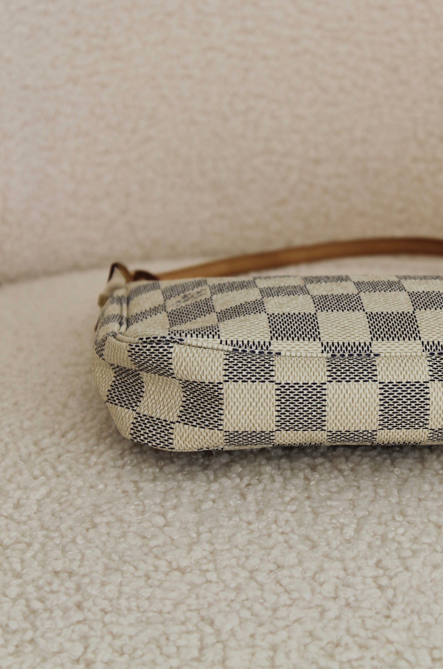 Louis Vuitton Pochette Accessoires