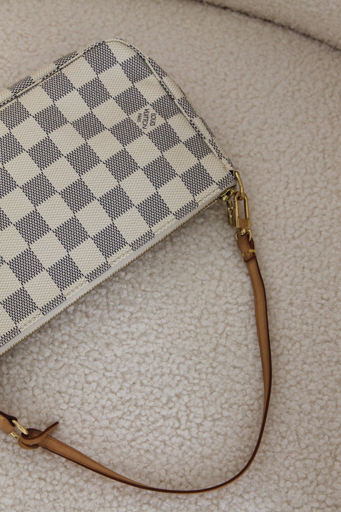 Louis Vuitton Pochette Accessoires