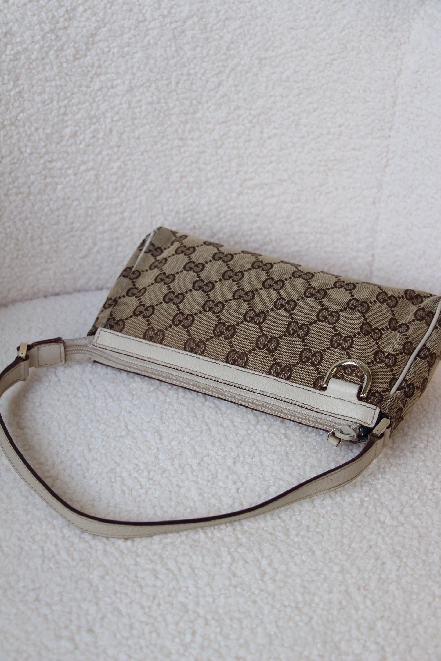 Gucci Abbey D-Ring Pochette