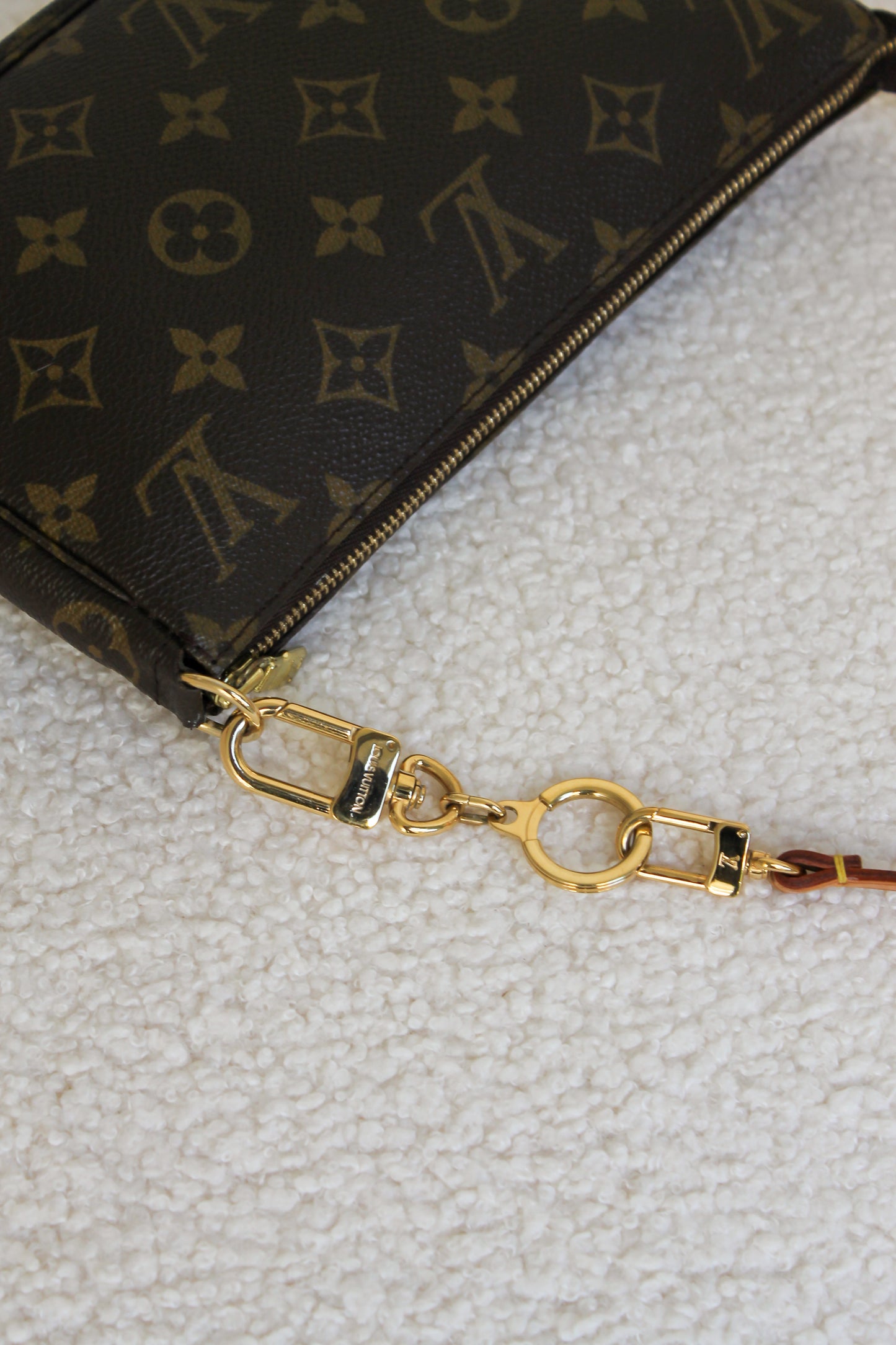 Louis Vuitton Pochette Accessoires