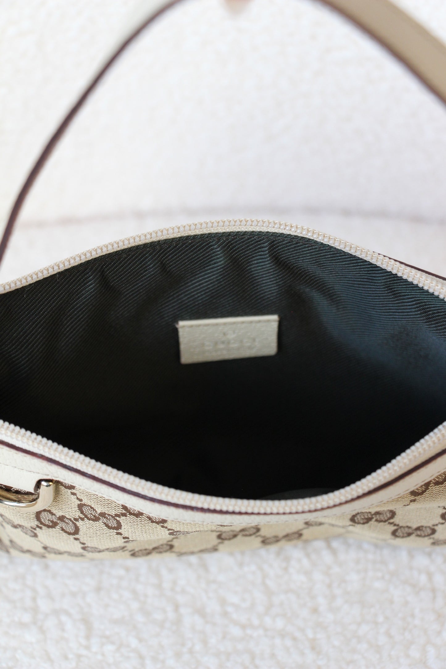 Gucci Abbey D-Ring Pochette