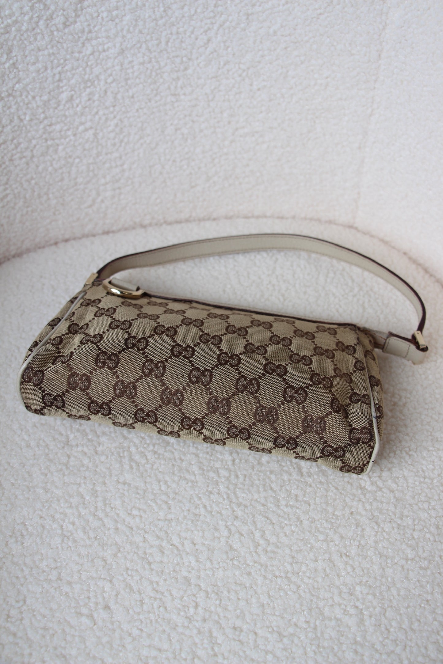 Gucci Abbey D-Ring Pochette