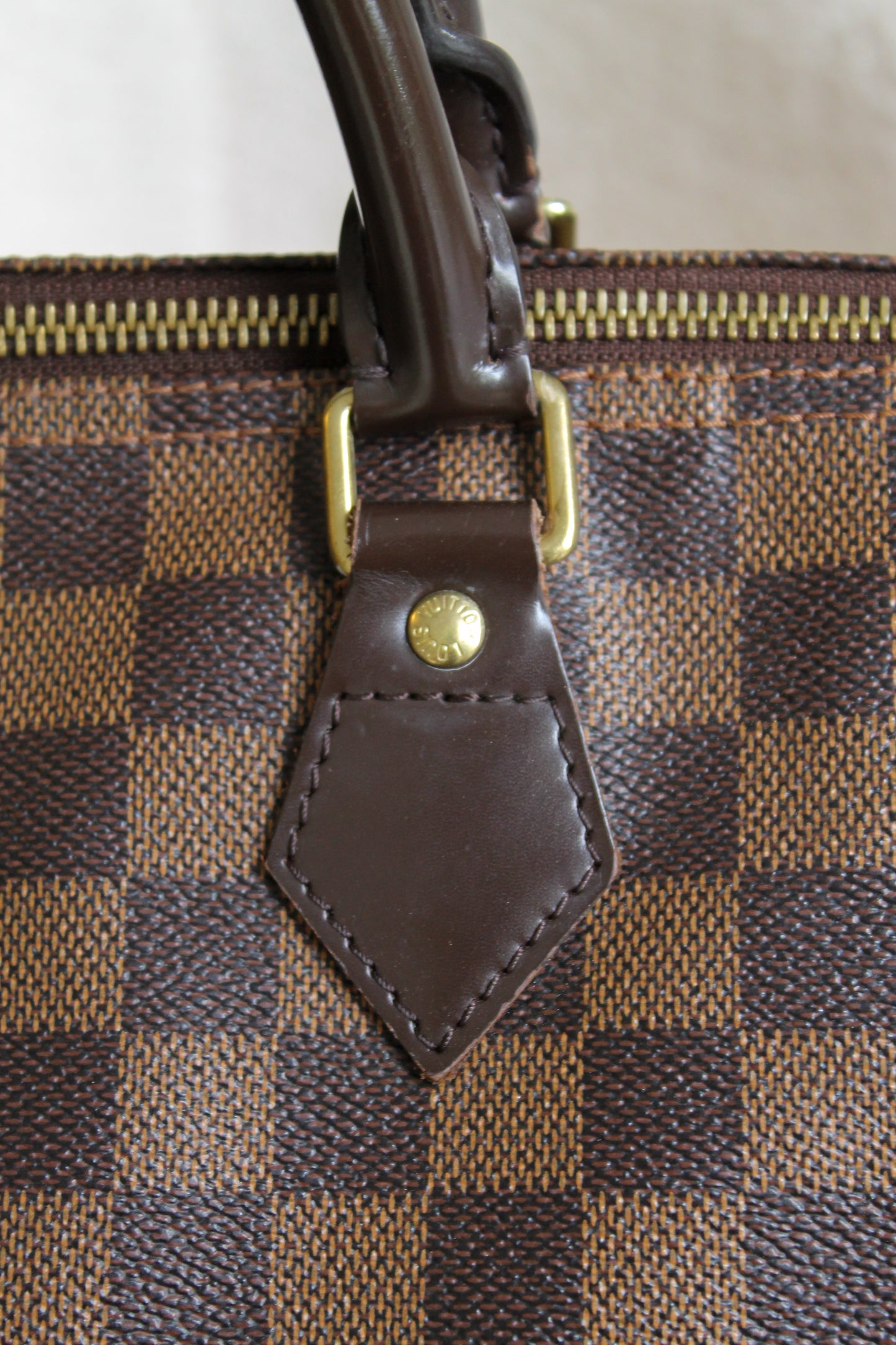 Louis Vuitton Speedy 35