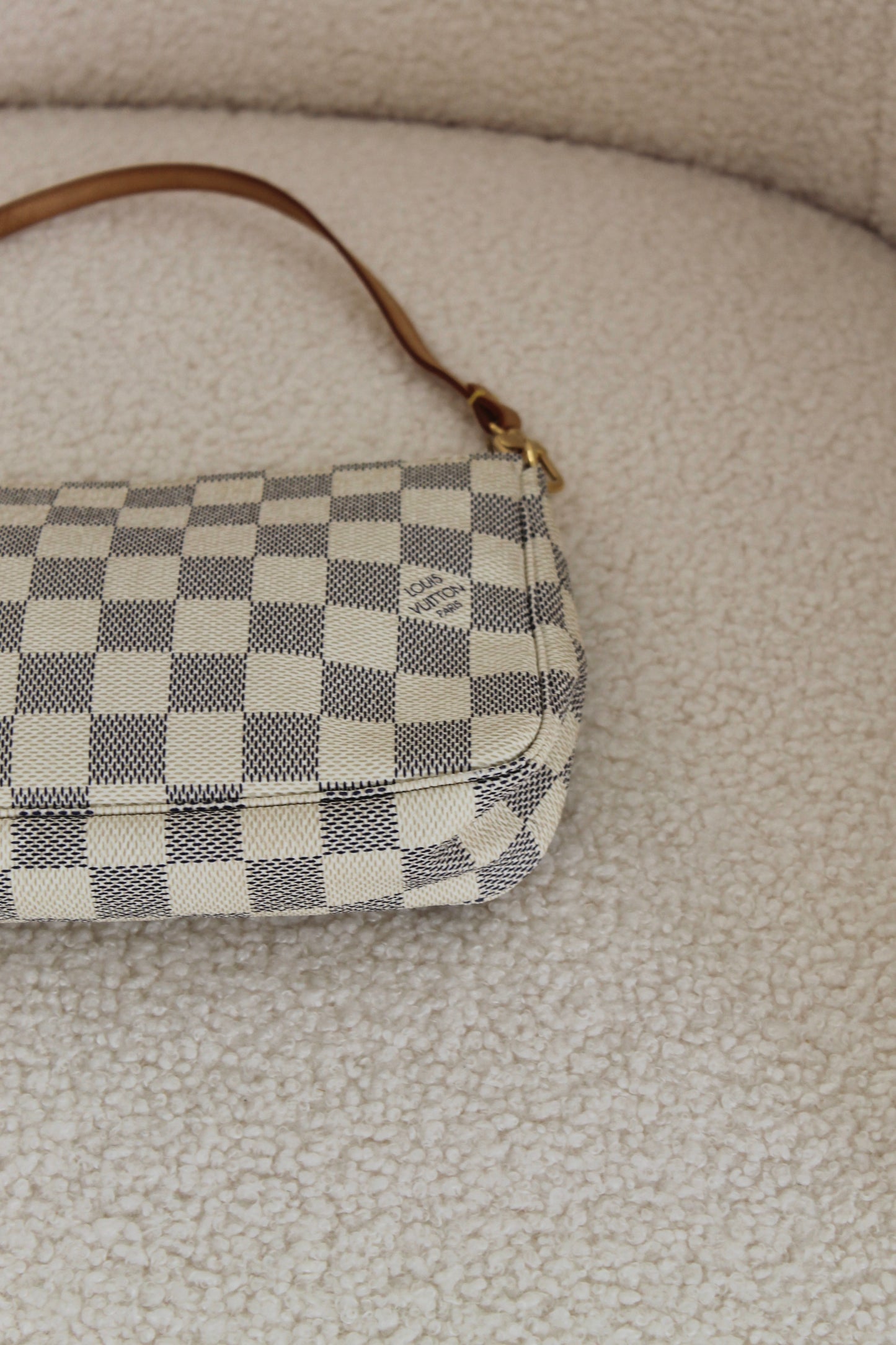 Louis Vuitton Pochette Accessoires
