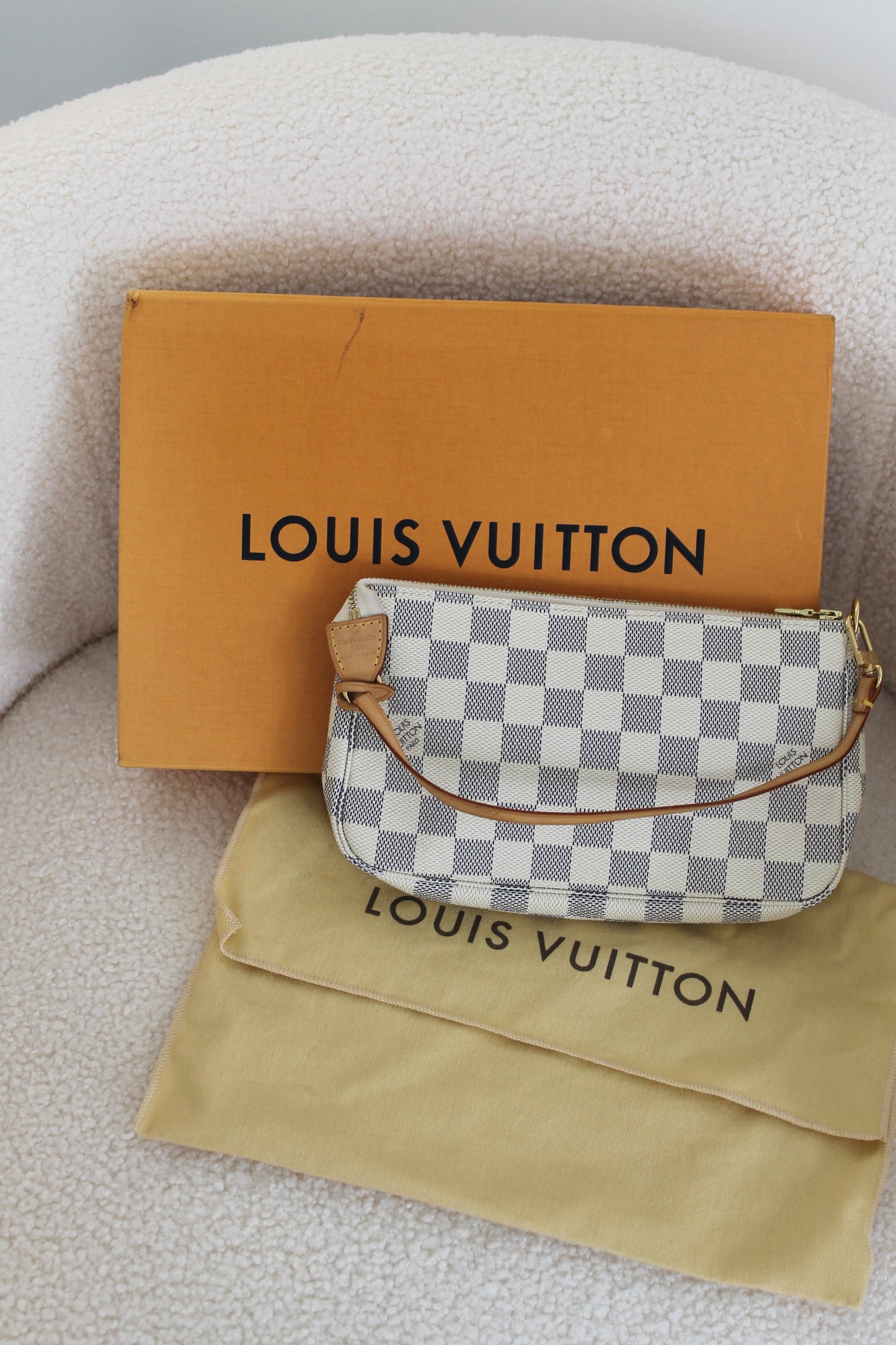 Louis Vuitton Pochette Accessoires