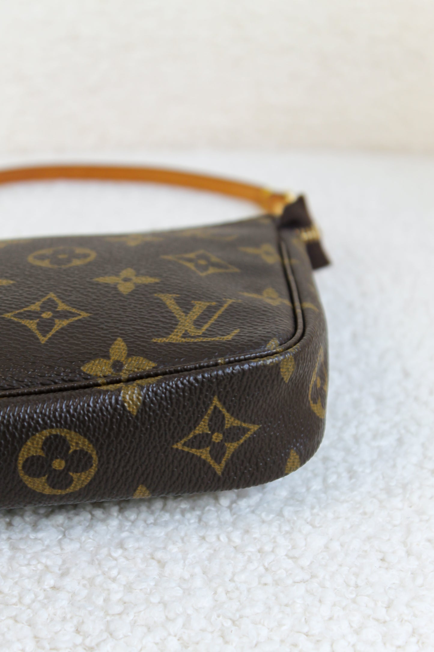 Louis Vuitton Pochette Accessoires