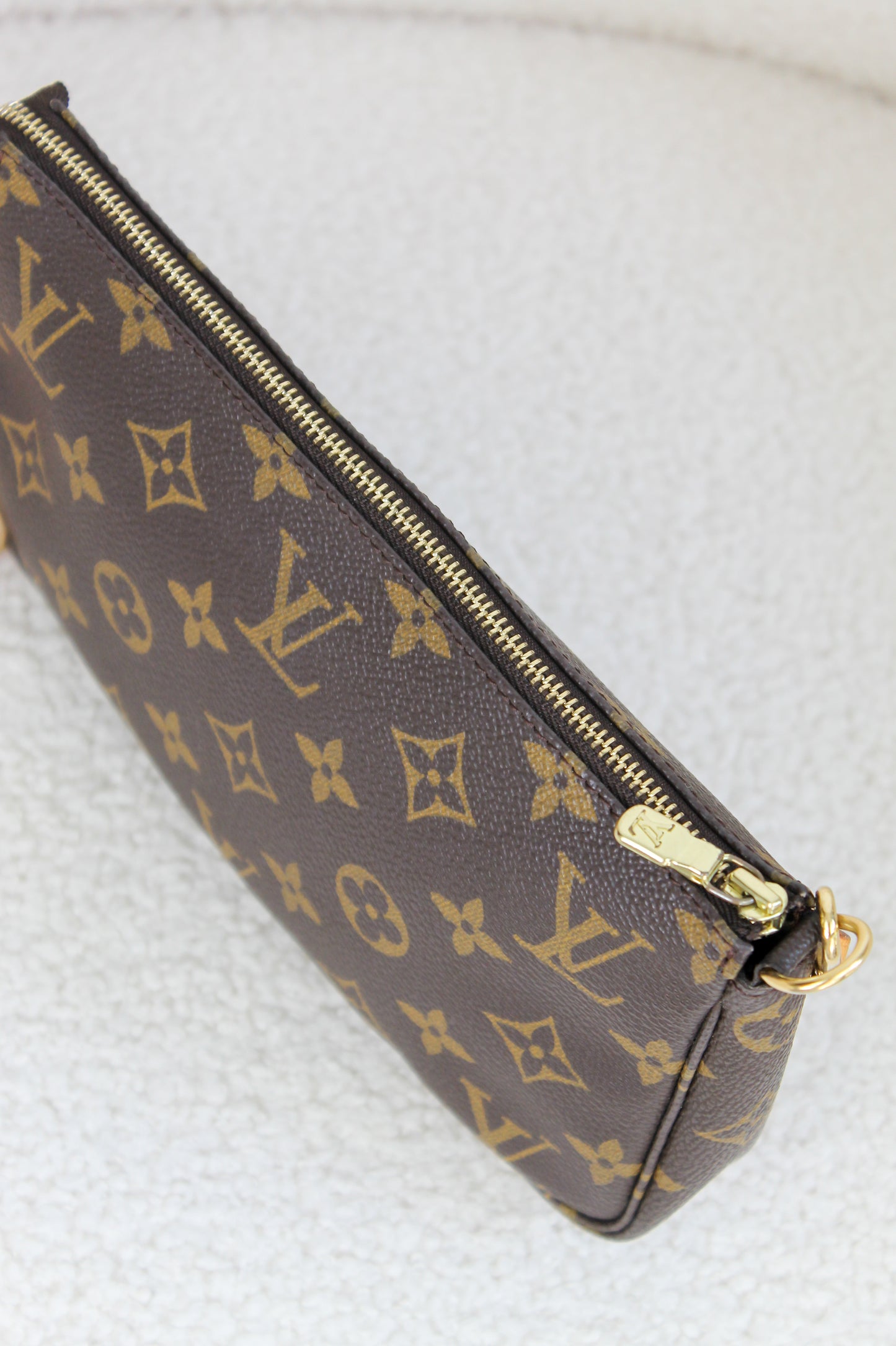 Louis Vuitton Pochette Accessoires