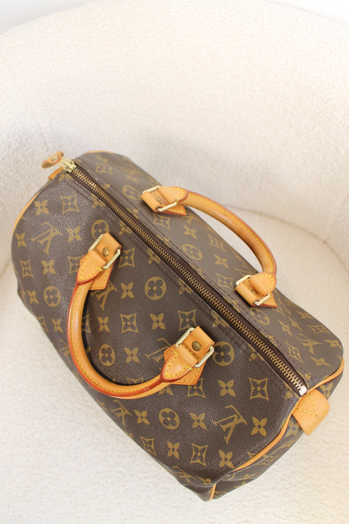 Louis Vuitton Speedy 30