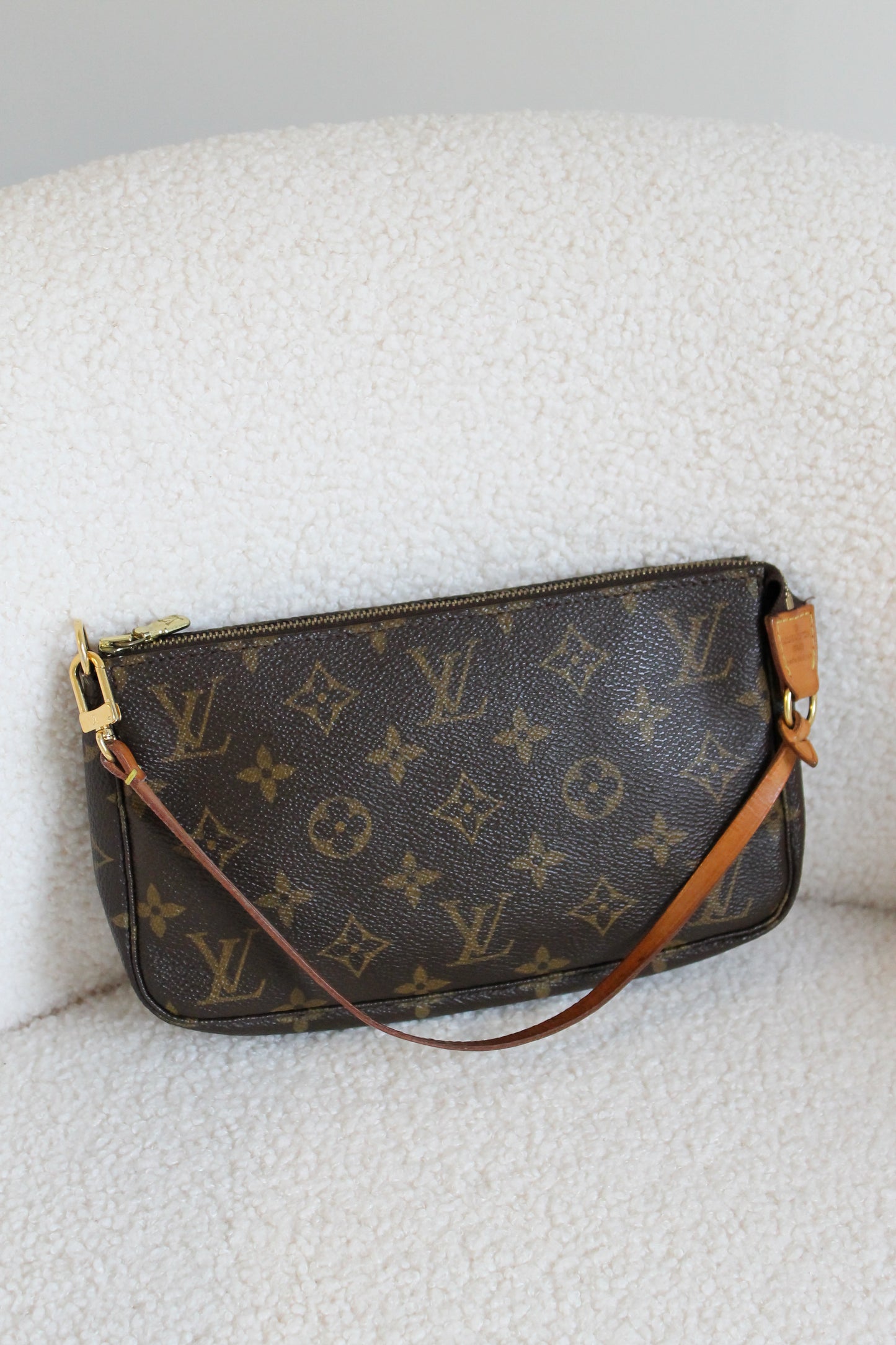 Louis Vuitton Pochette Accessoires