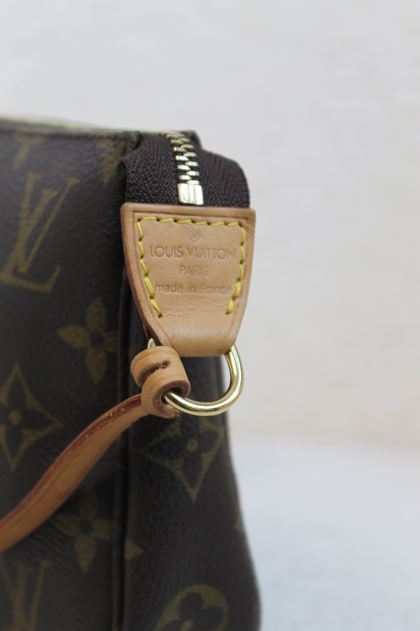 Louis Vuitton Pochette Accessoires