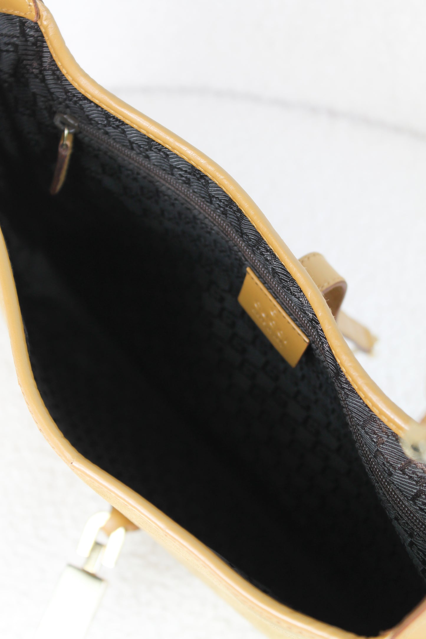 Gucci Jackie Chain Suede