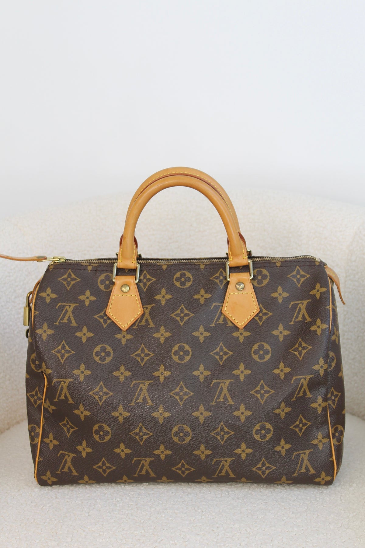 Louis Vuitton Speedy 30