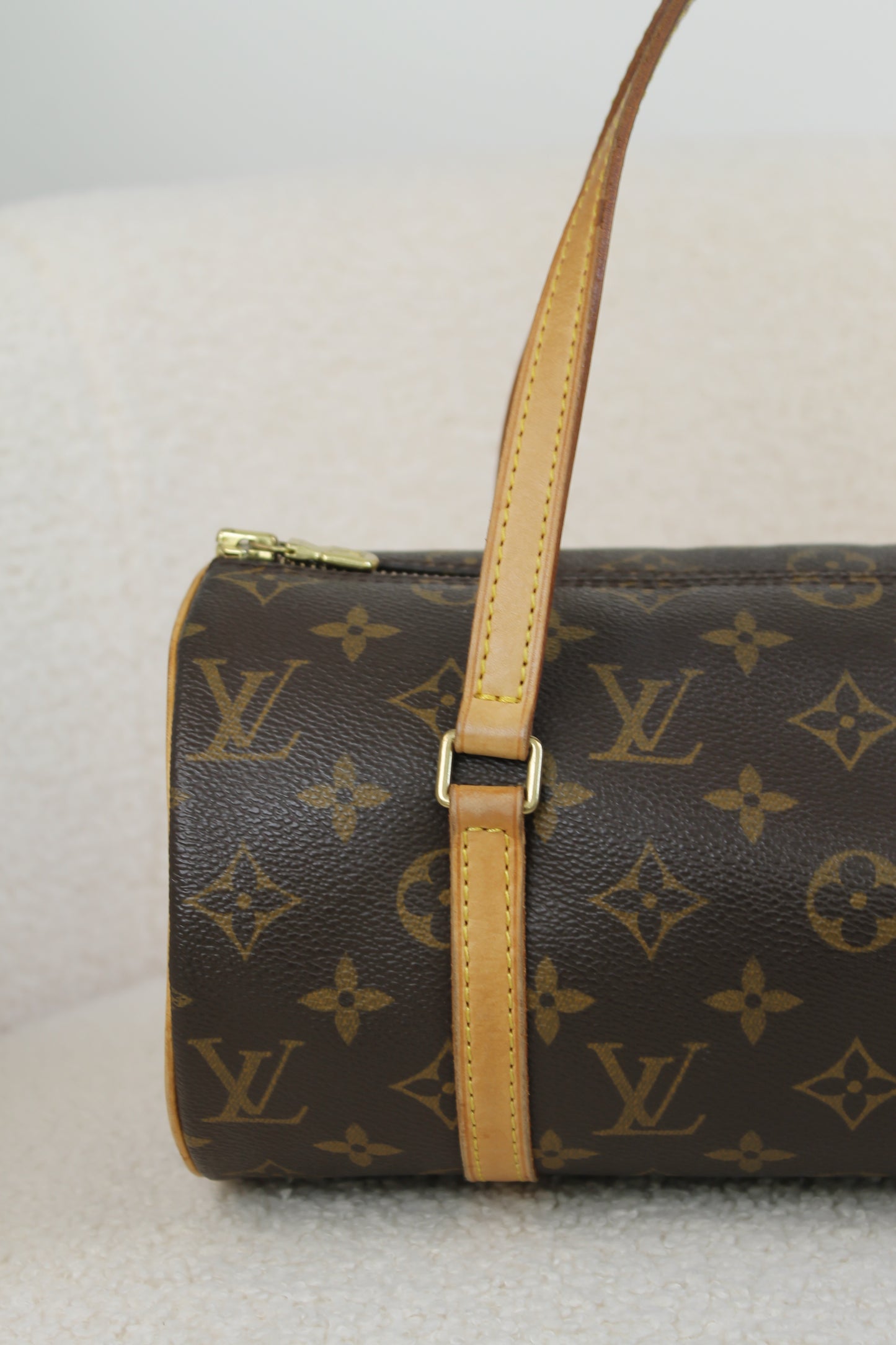 Louis Vuitton Papillon 28