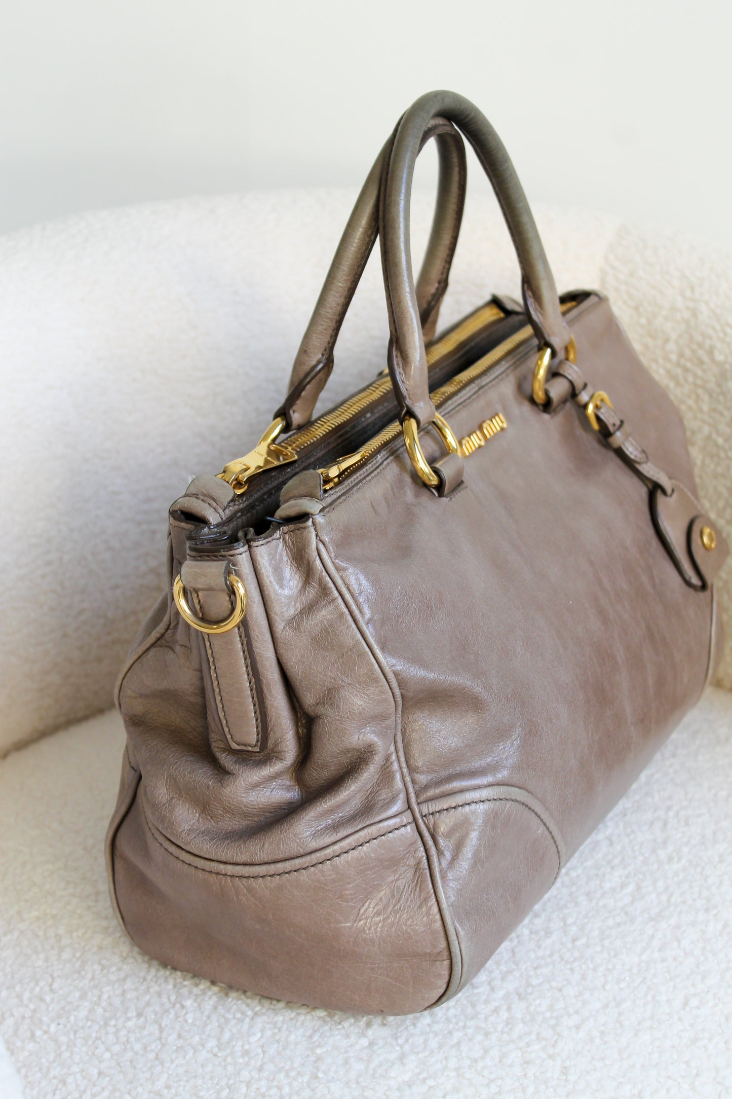 Miu Miu Shopping Vitello Shine