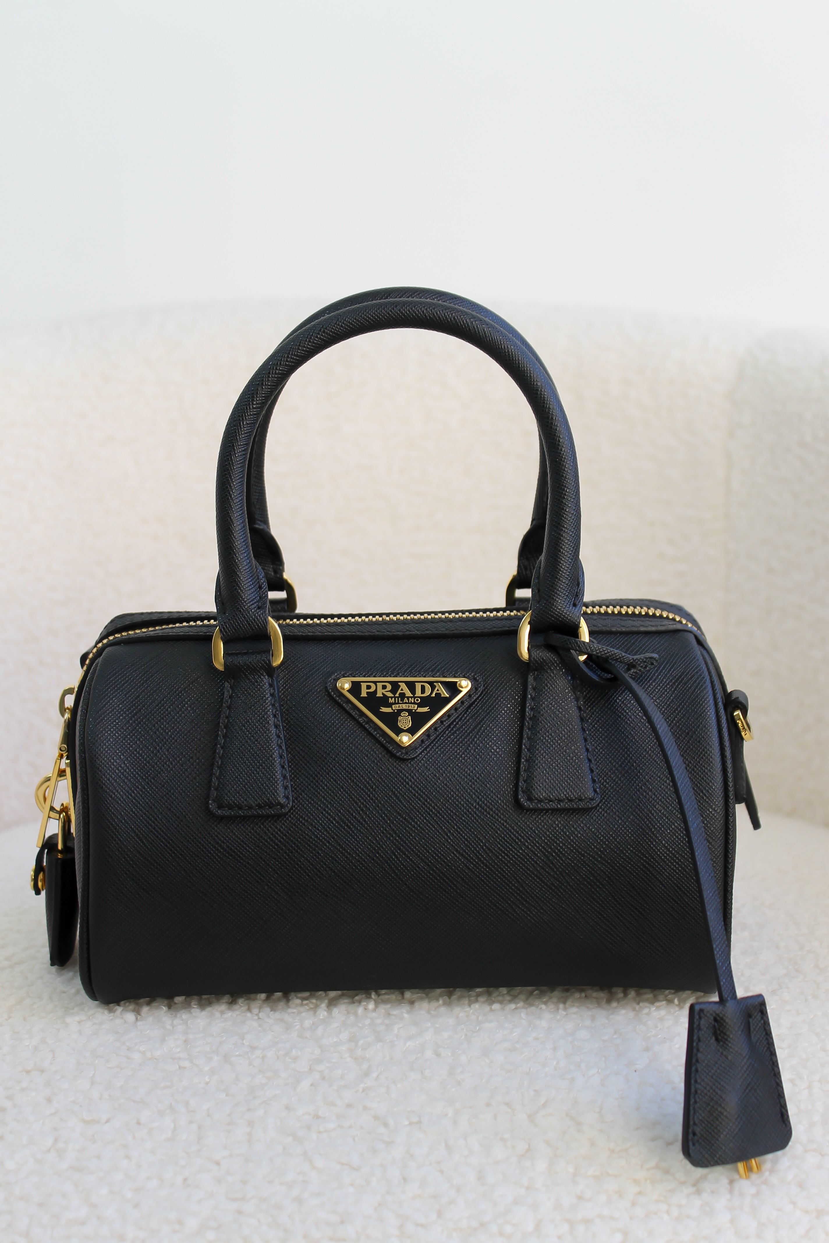 Prada – L'Archive Bar