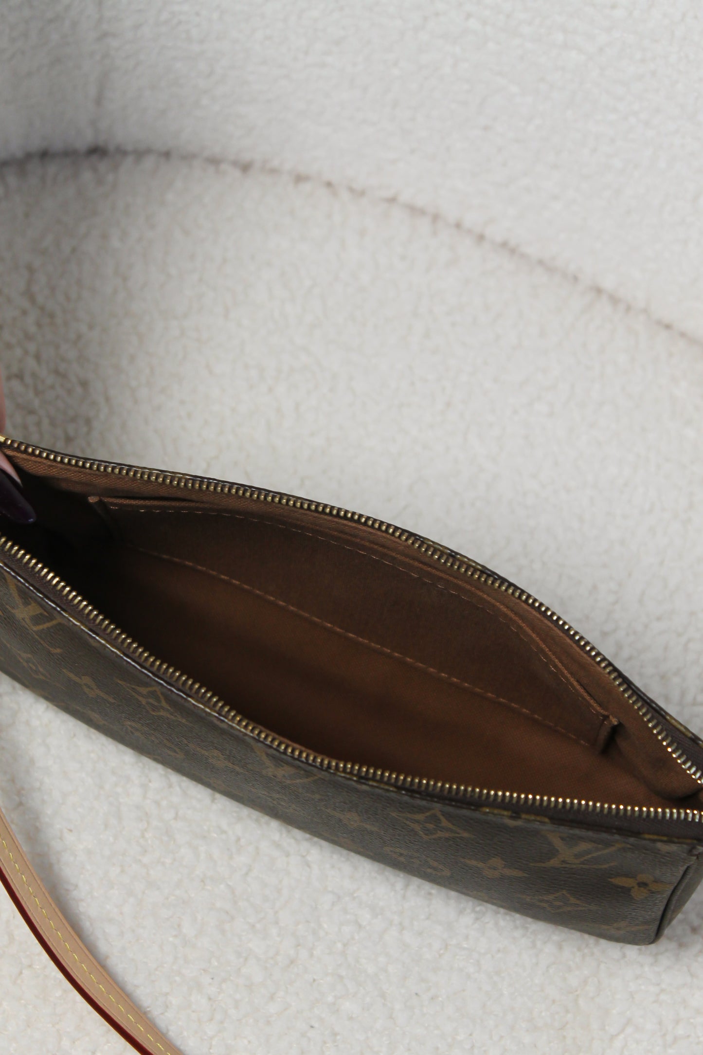 Louis Vuitton Pochette Accessoires NM