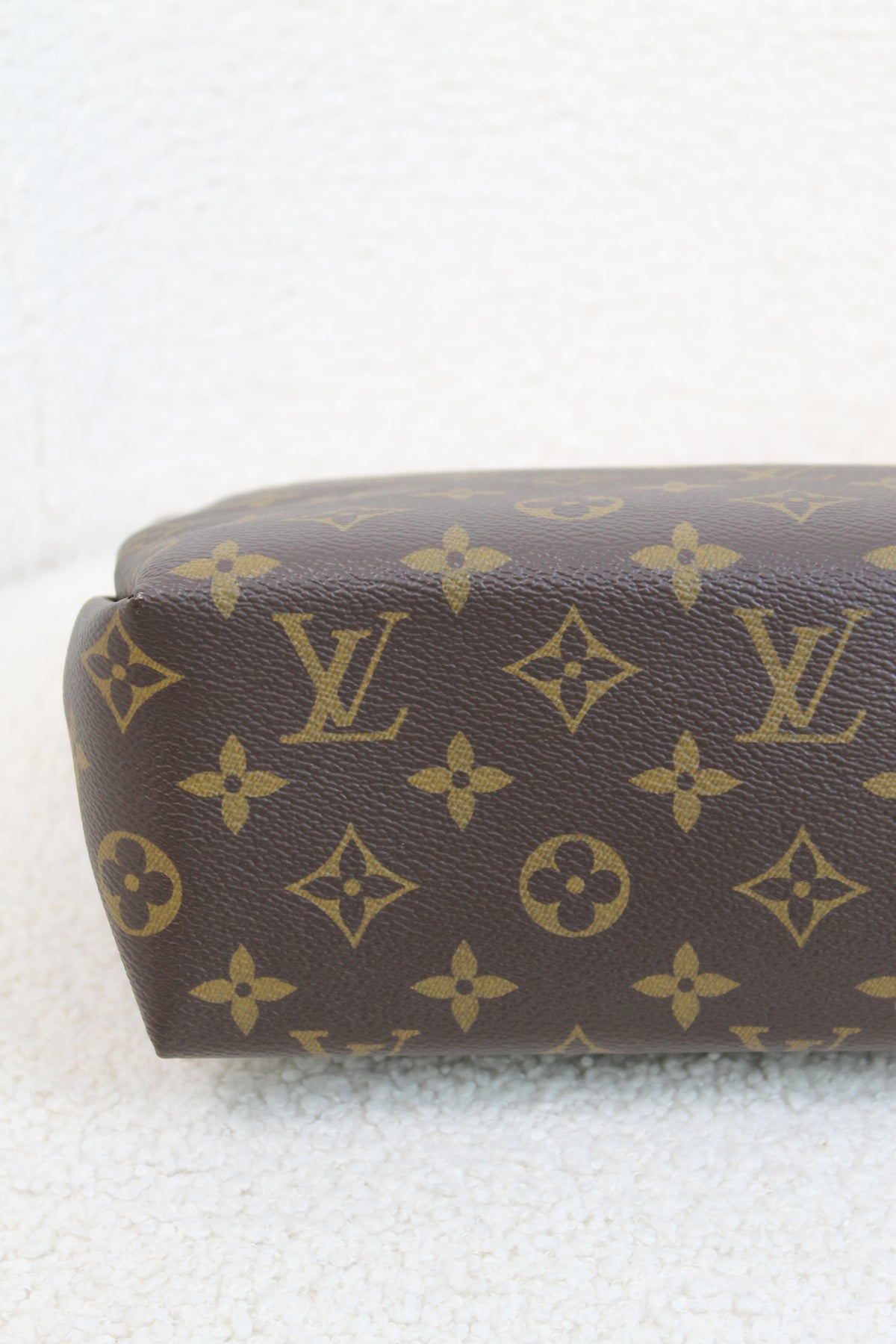 Louis Vuitton Pallas Pouch