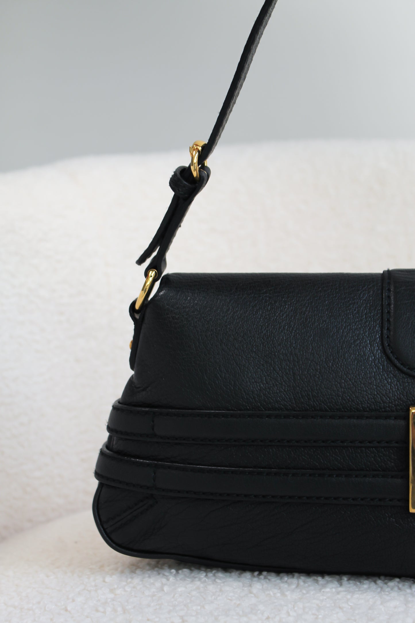 Gucci Horsebit Leather Shoulder Bag