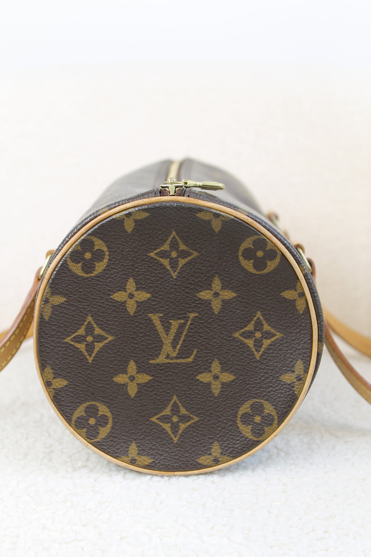 Louis Vuitton Papillon 28