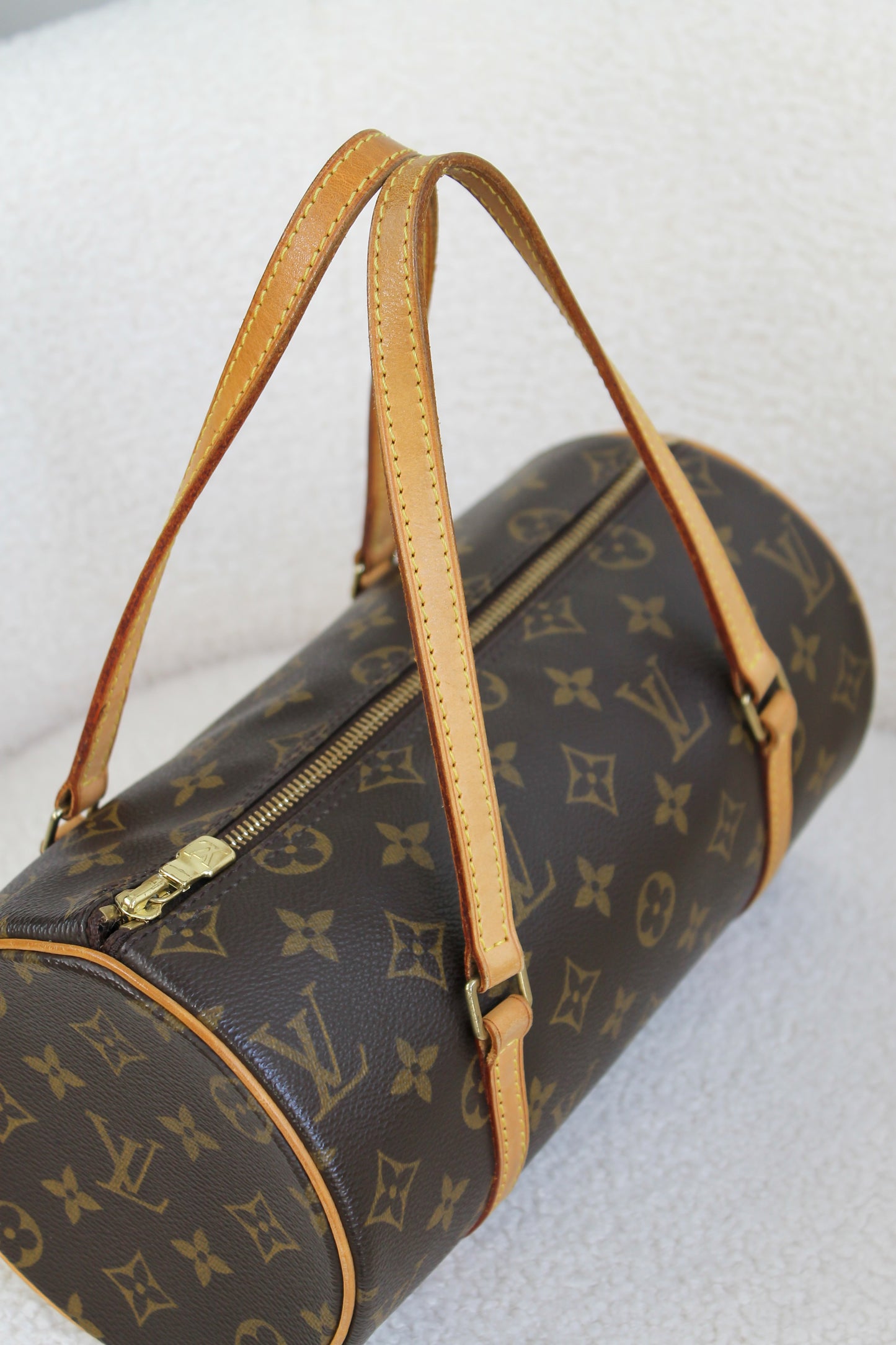 Louis Vuitton Papillon 28