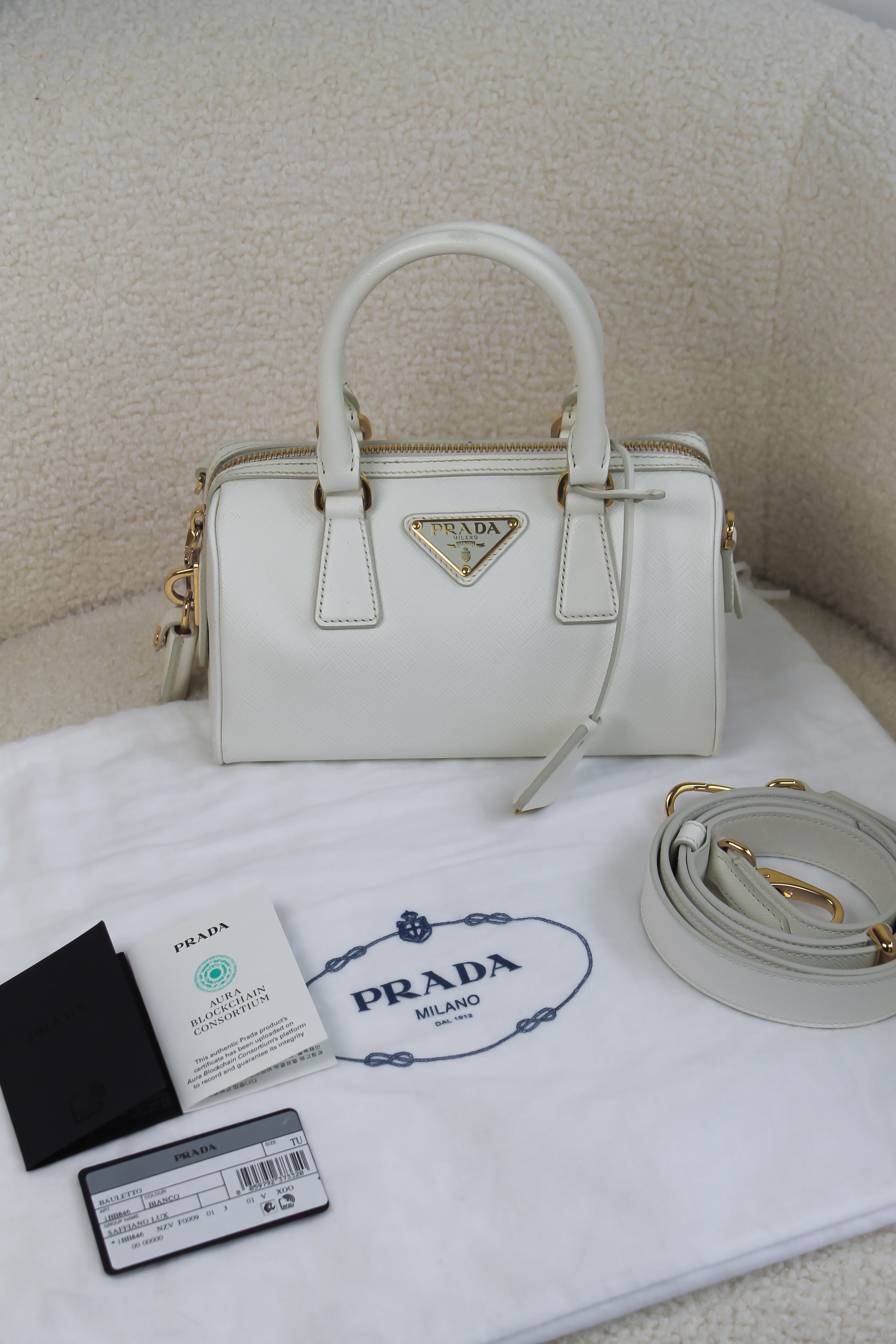 Prada – L'Archive Bar