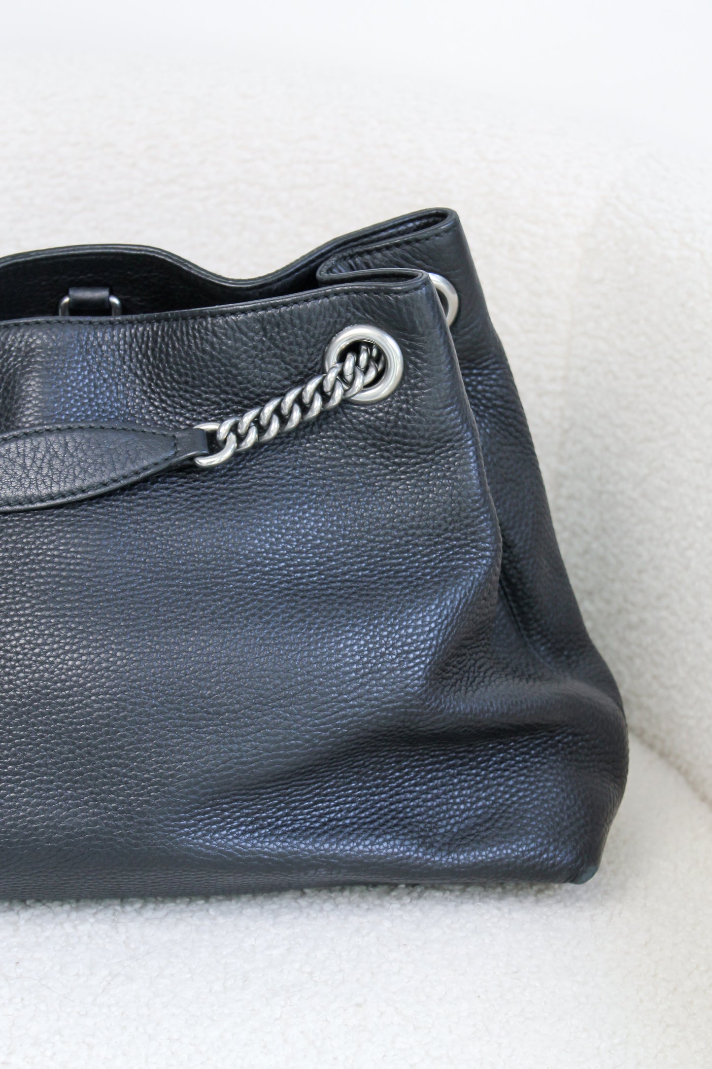 Gucci Studded Medium Soho Chain Shoulder bag