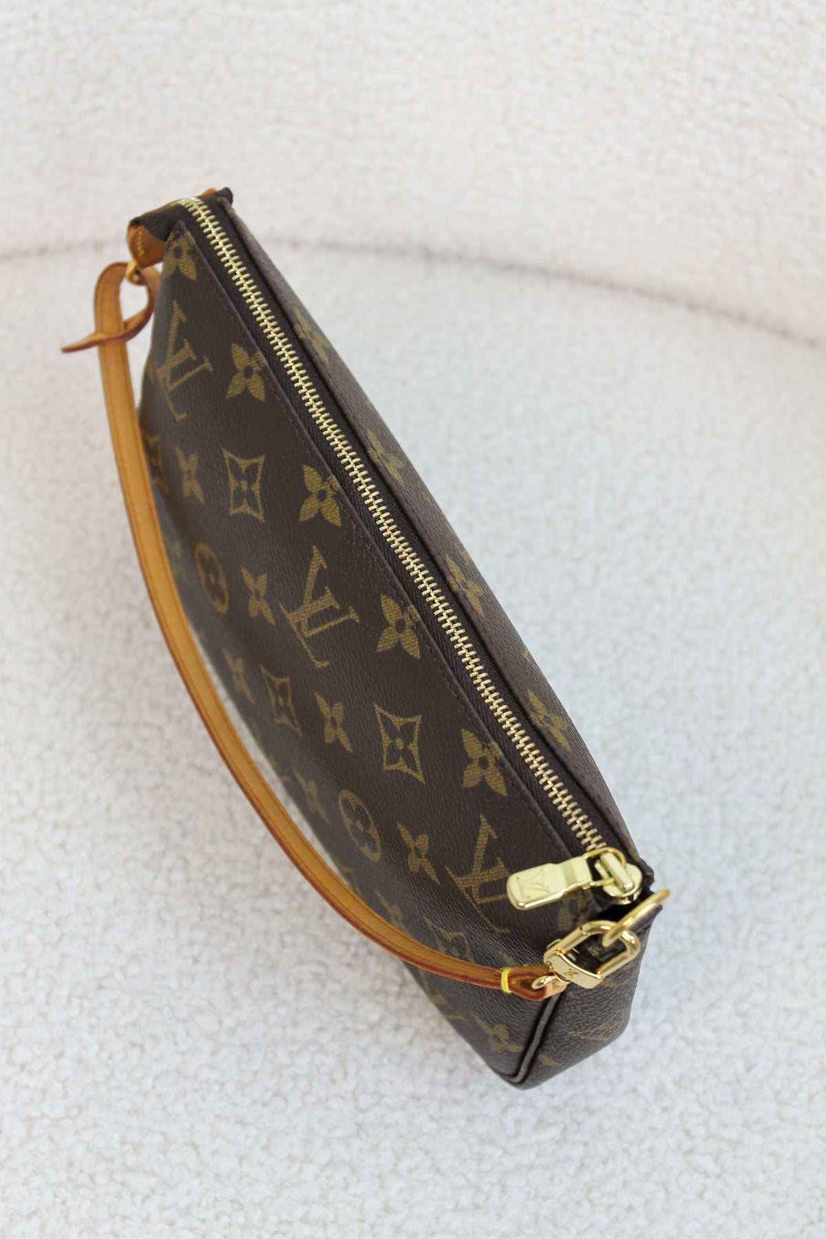 Louis Vuitton Pochette Accessoires