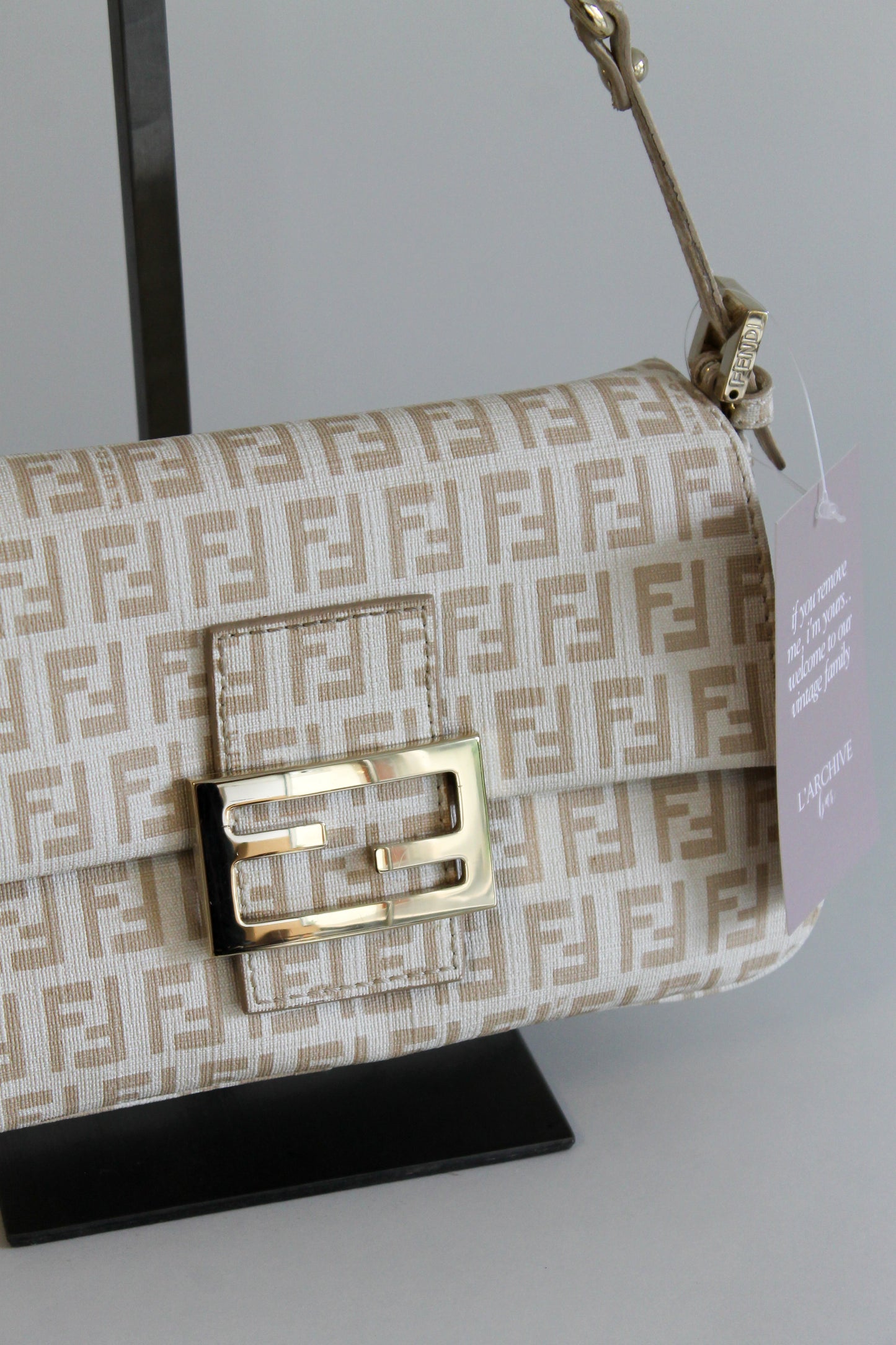 Fendi Mamma Baguette Mini