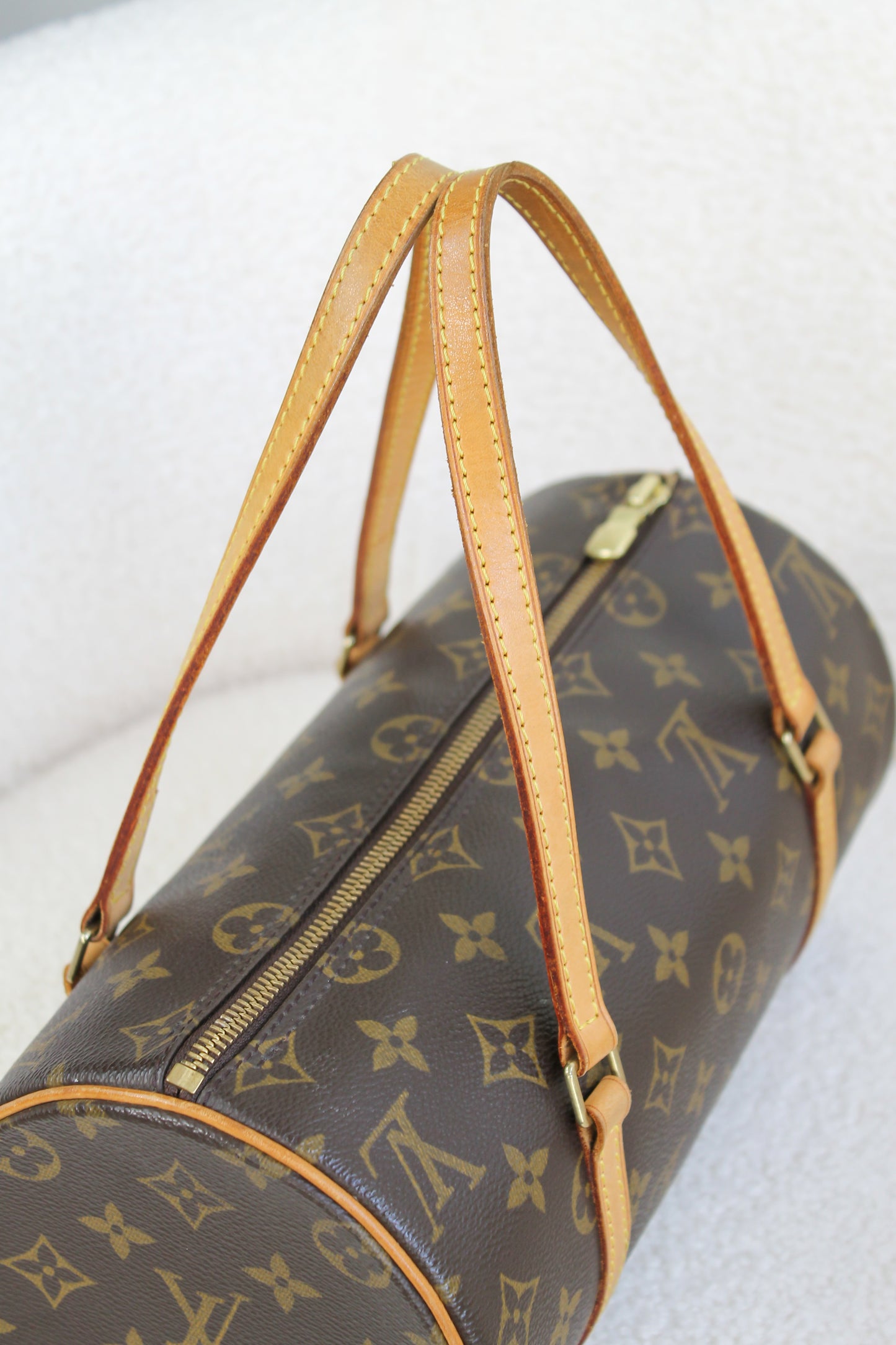 Louis Vuitton Papillon 28