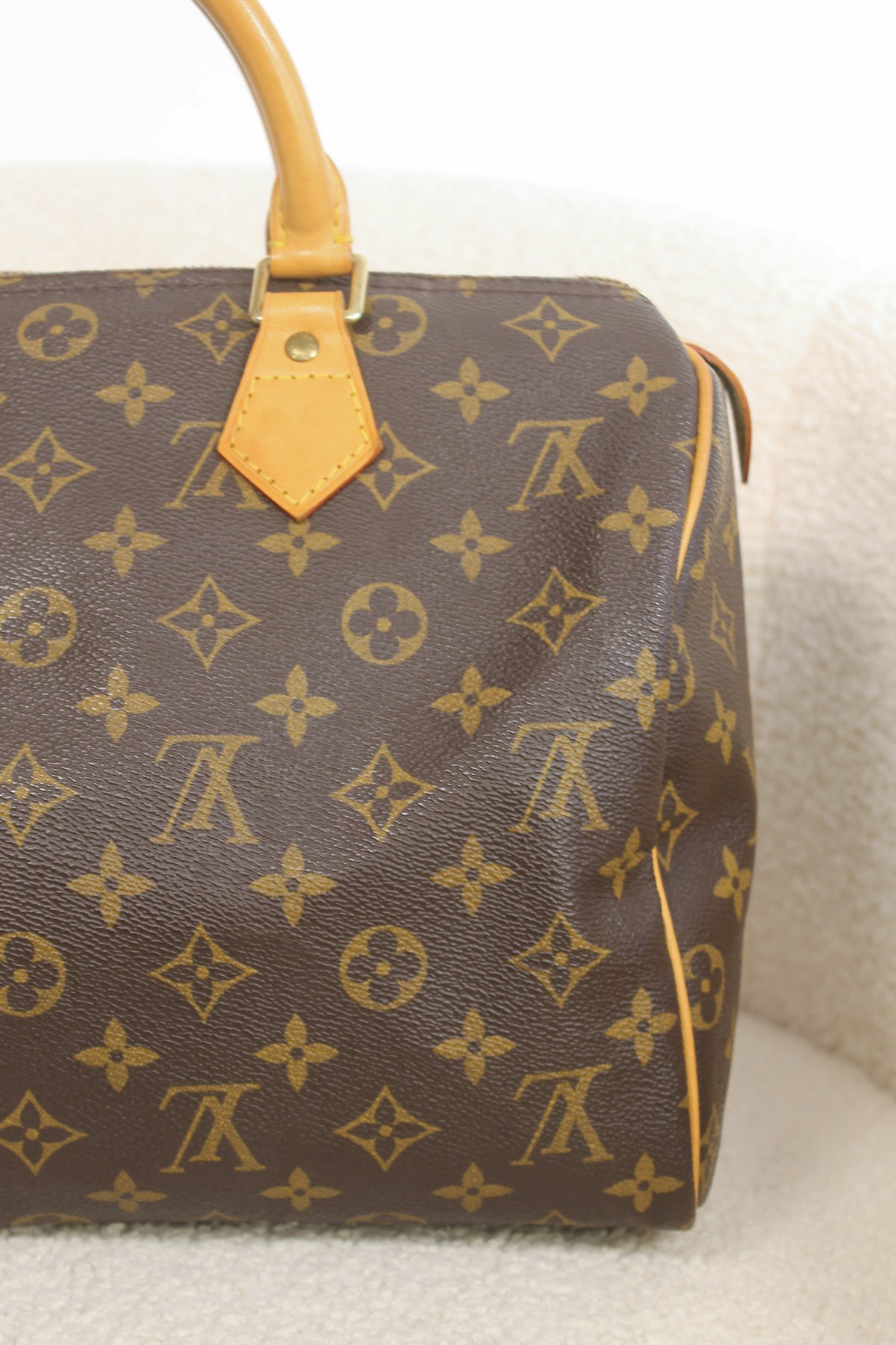 Louis Vuitton Speedy 30
