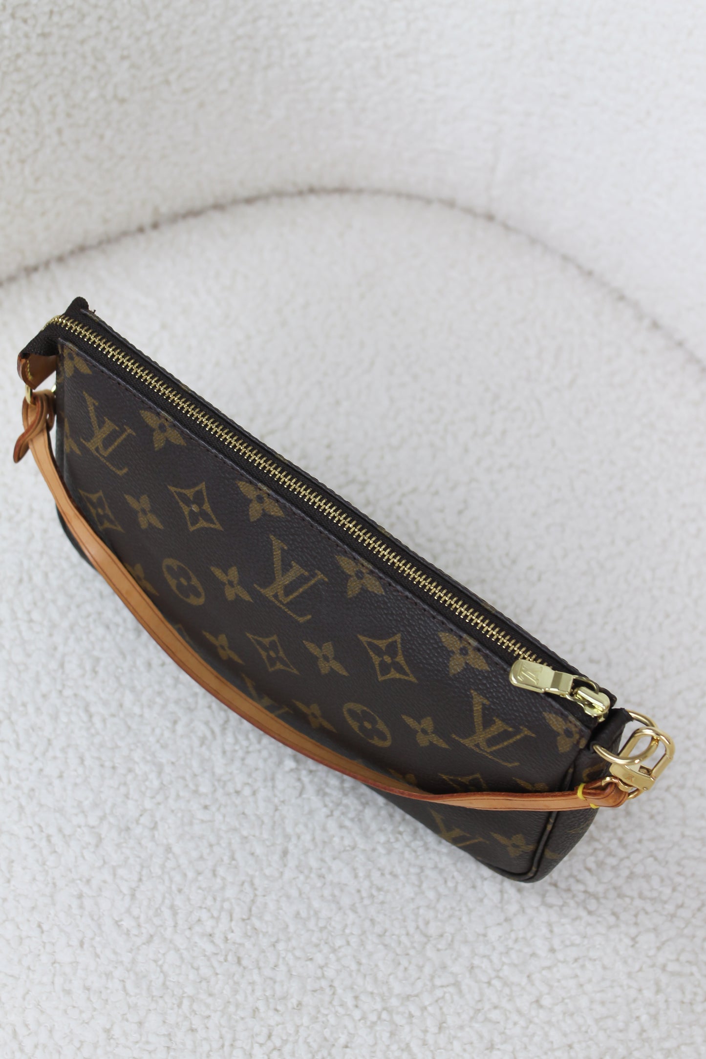Louis Vuitton Pochette Accessoires