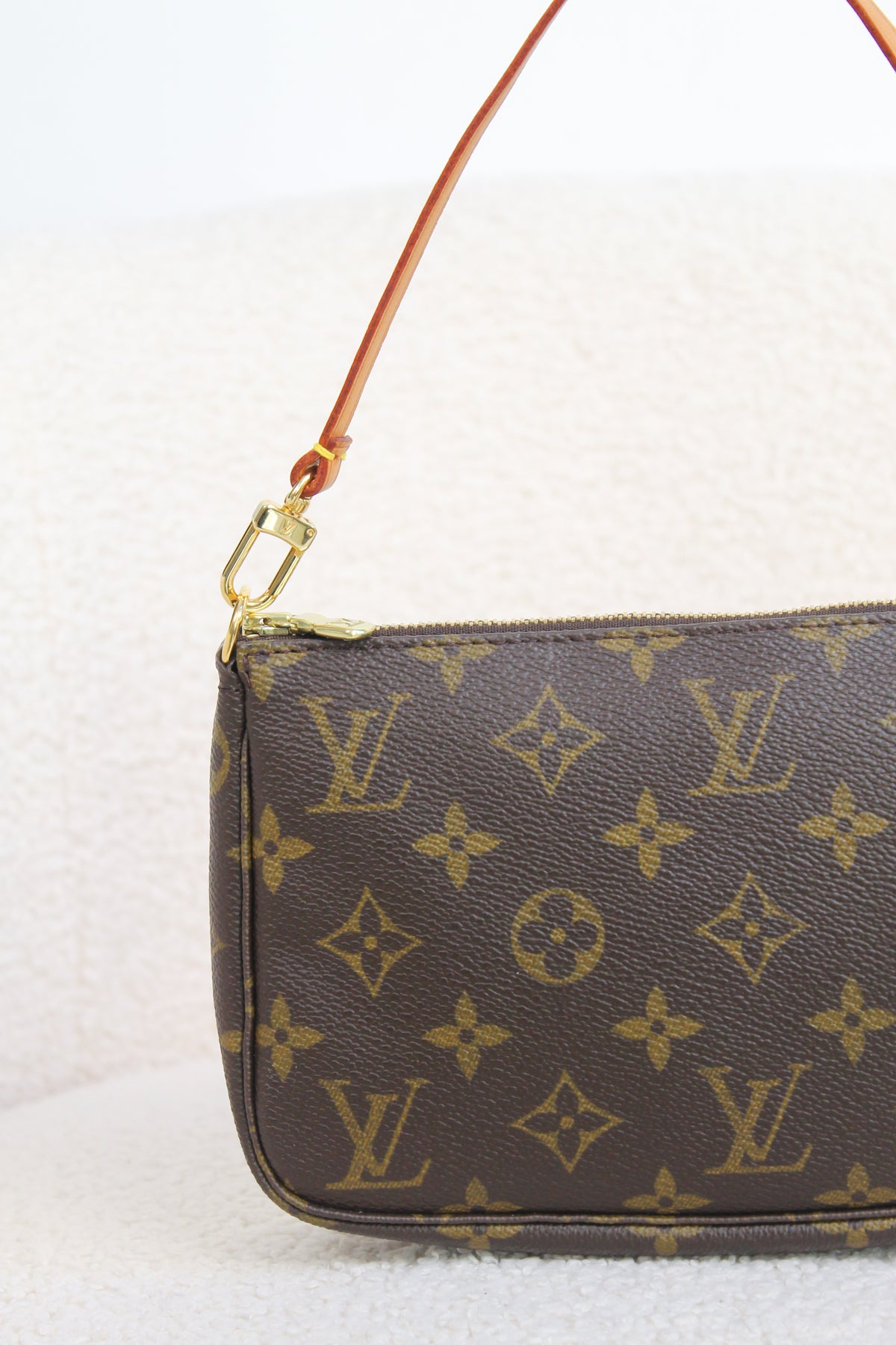 Louis Vuitton Pochette Accessoires