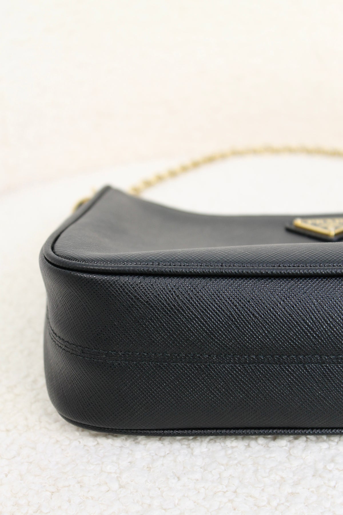 Prada Re-Edition 2005 Shoulder Bag