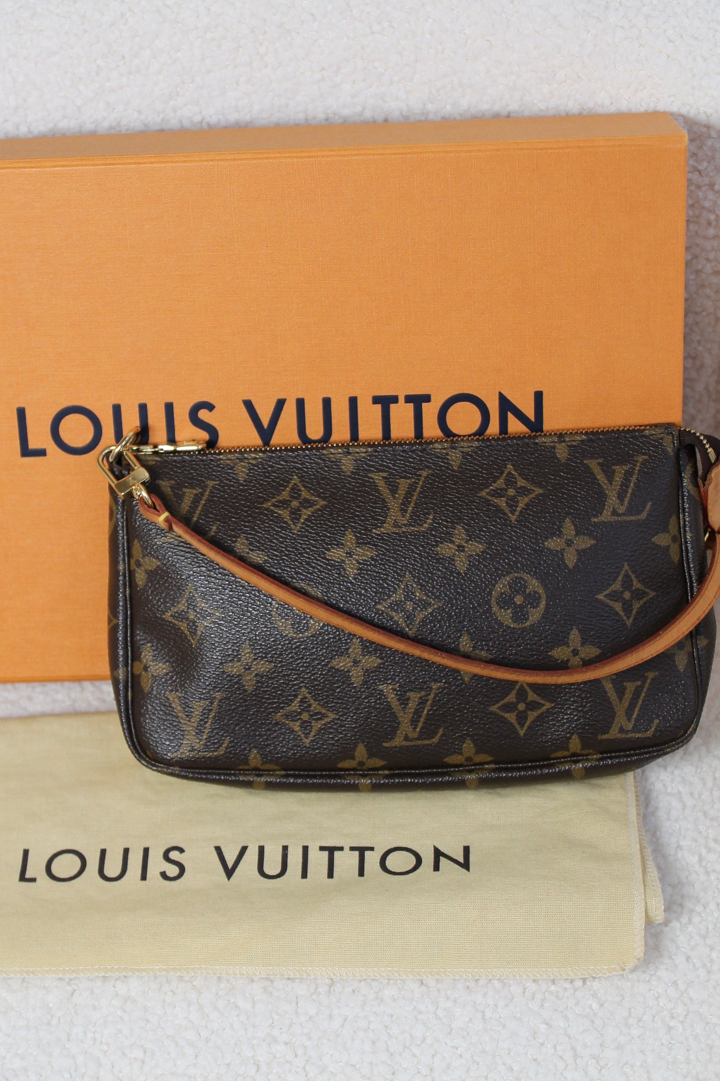 Louis Vuitton Pochette Accessoires