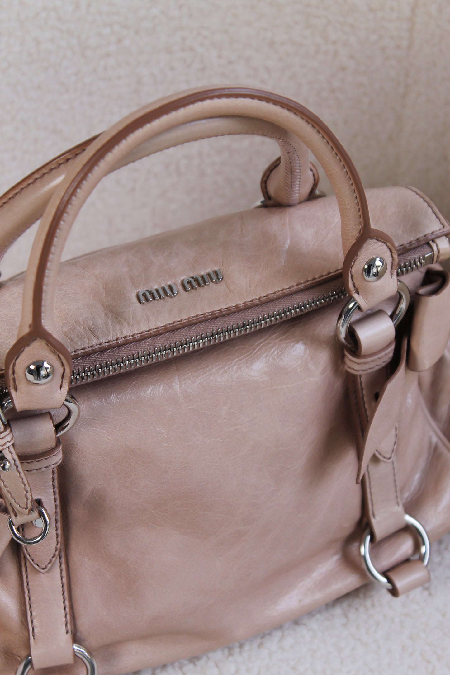 Miu Miu Vitello Shine Bauletto Bow