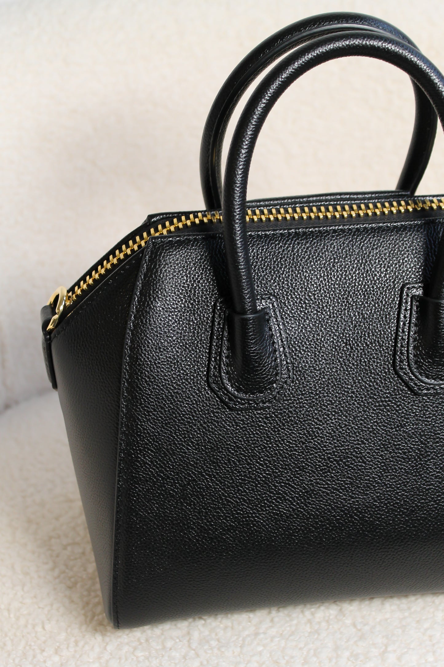 Givenchy Antigona Mini