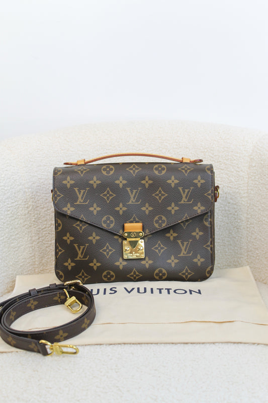 Louis Vuitton Pochette Métis