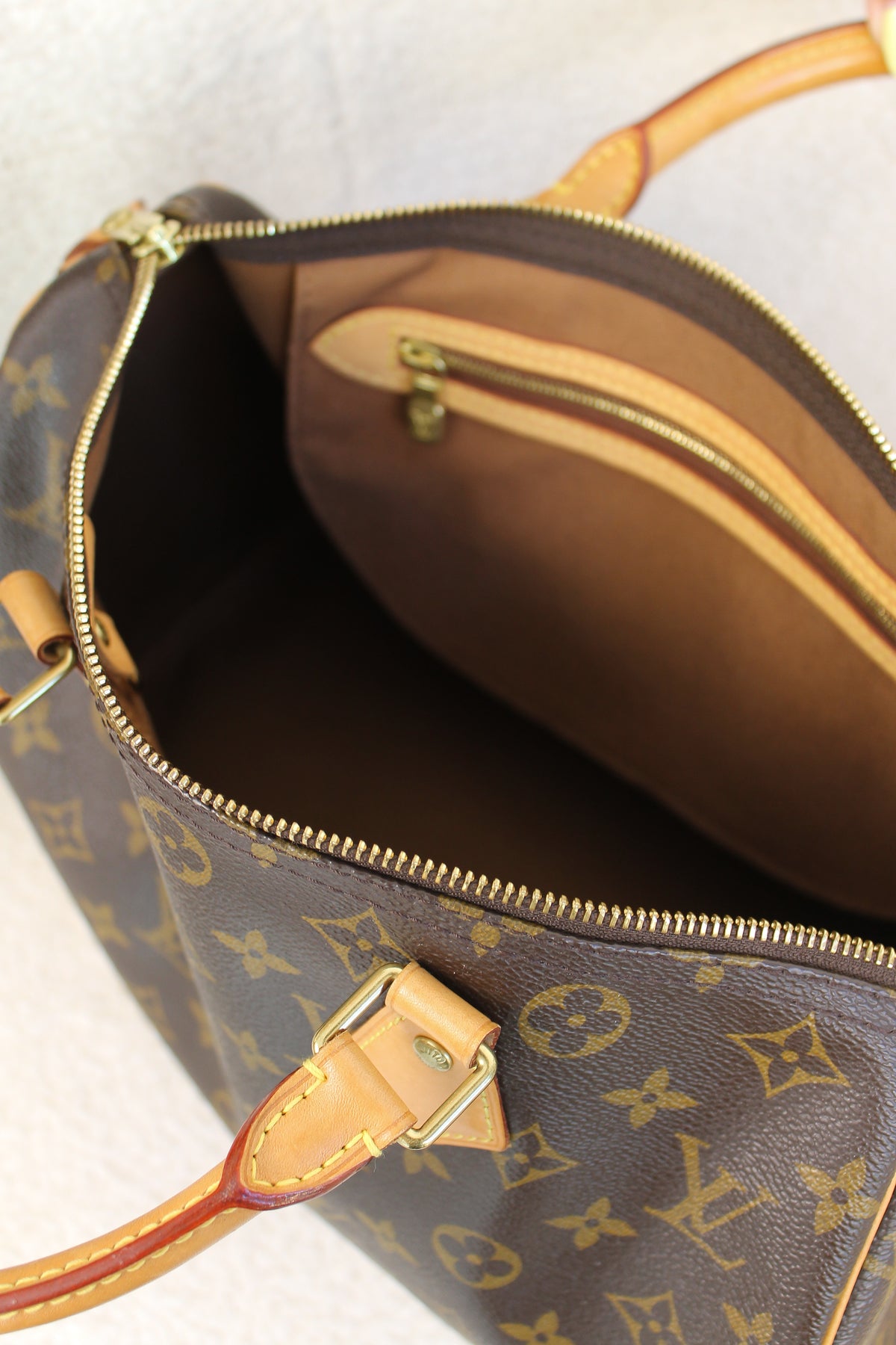 Louis Vuitton Speedy 30