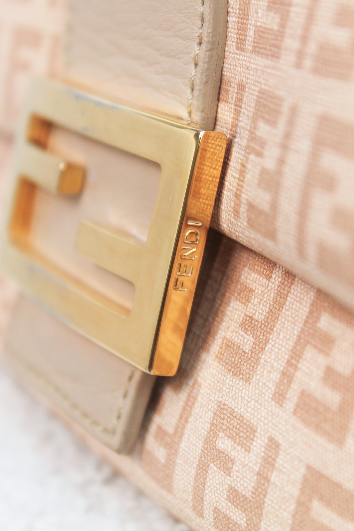 Fendi Pink Zucchino Mamma Baguette Mini