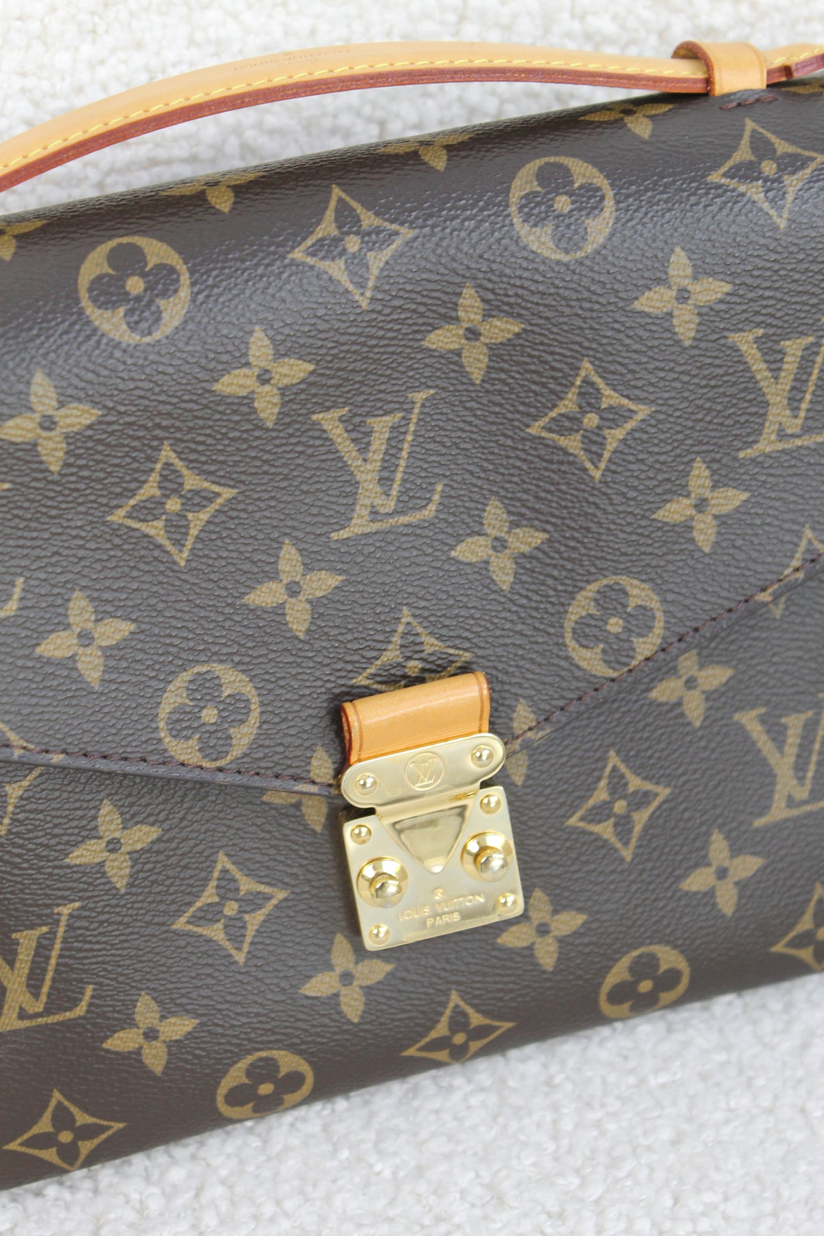 Louis Vuitton Pochette Métis