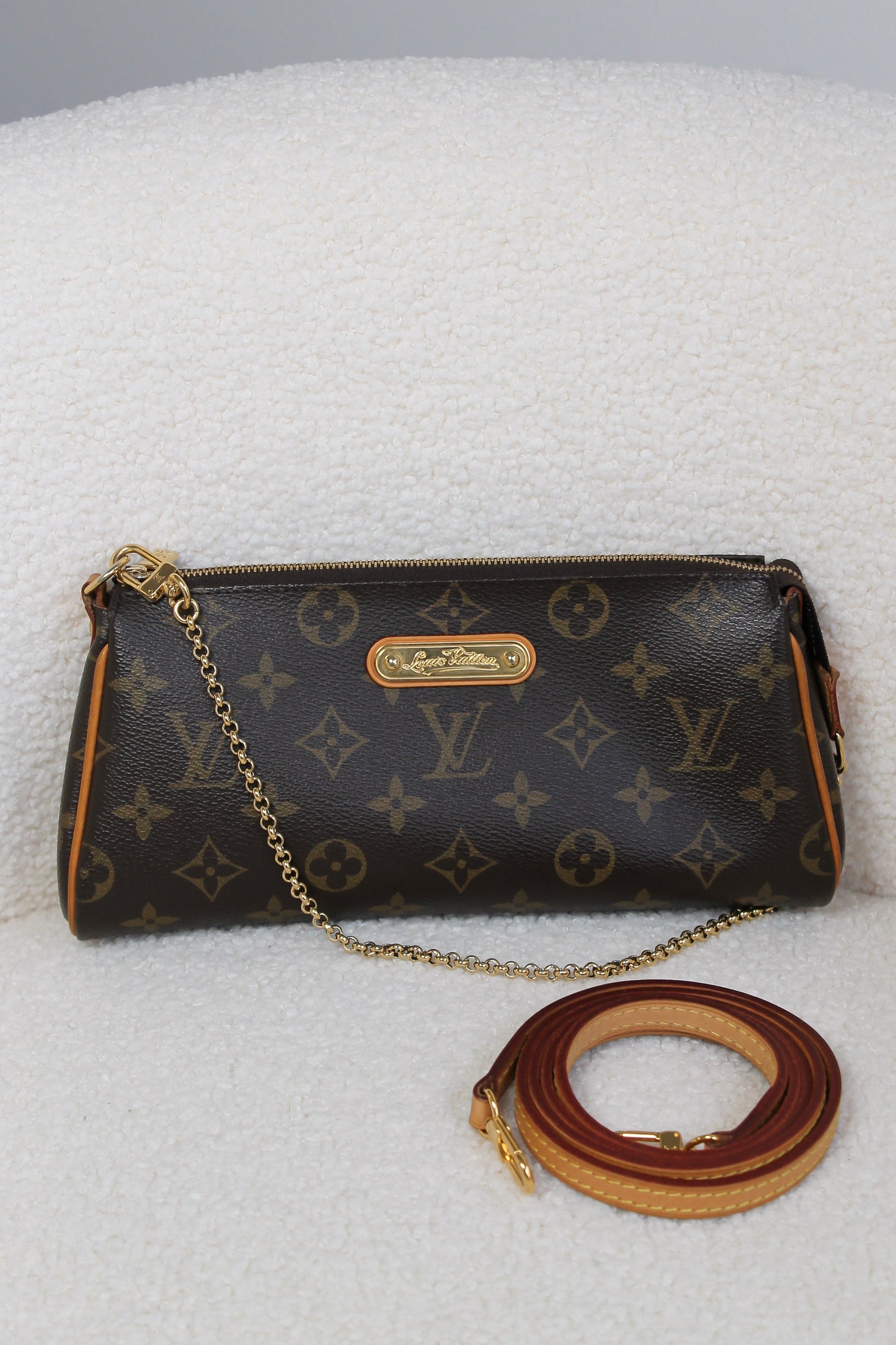 Louis Vuitton Pochette Eva