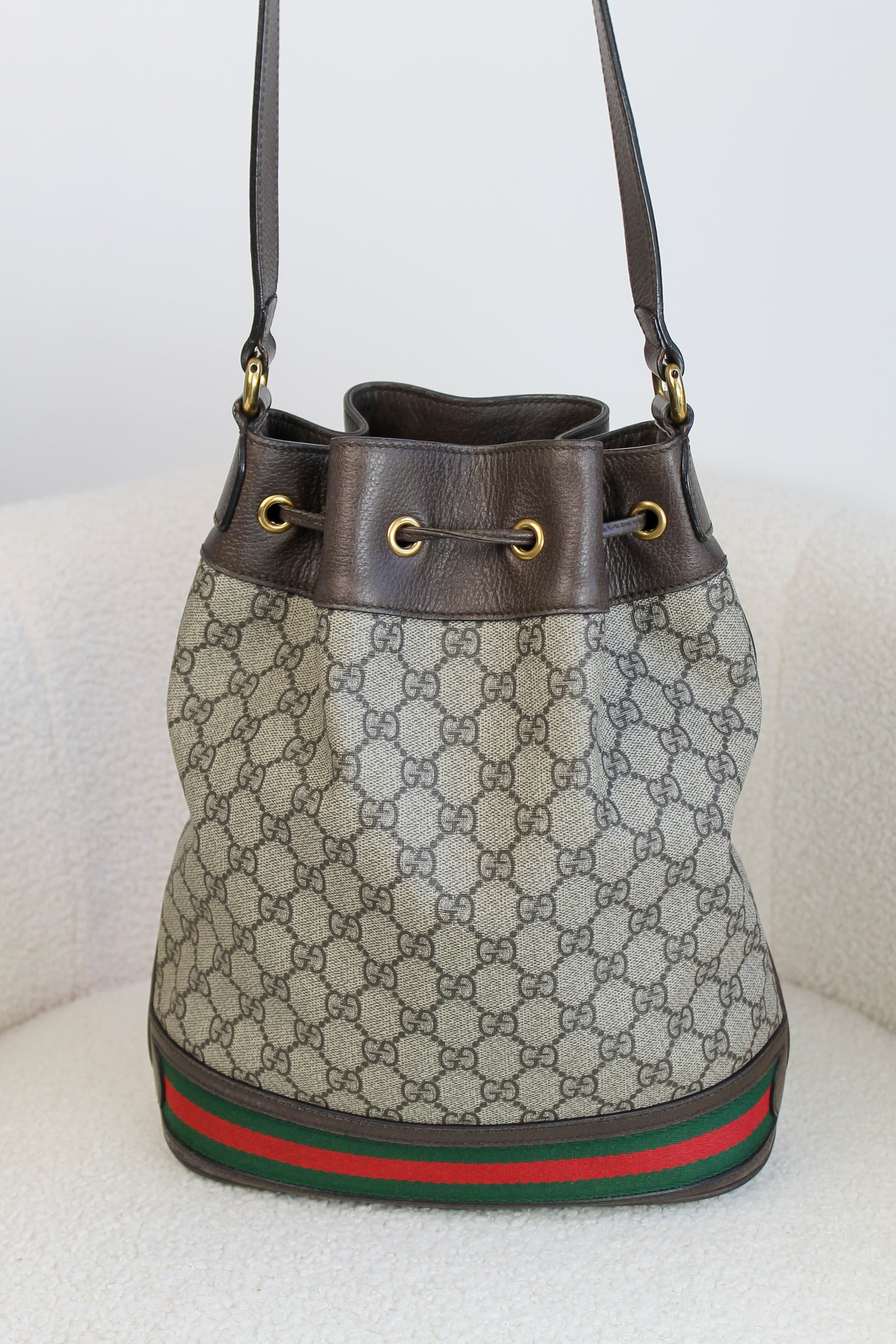 Gucci GG Supreme Bucket