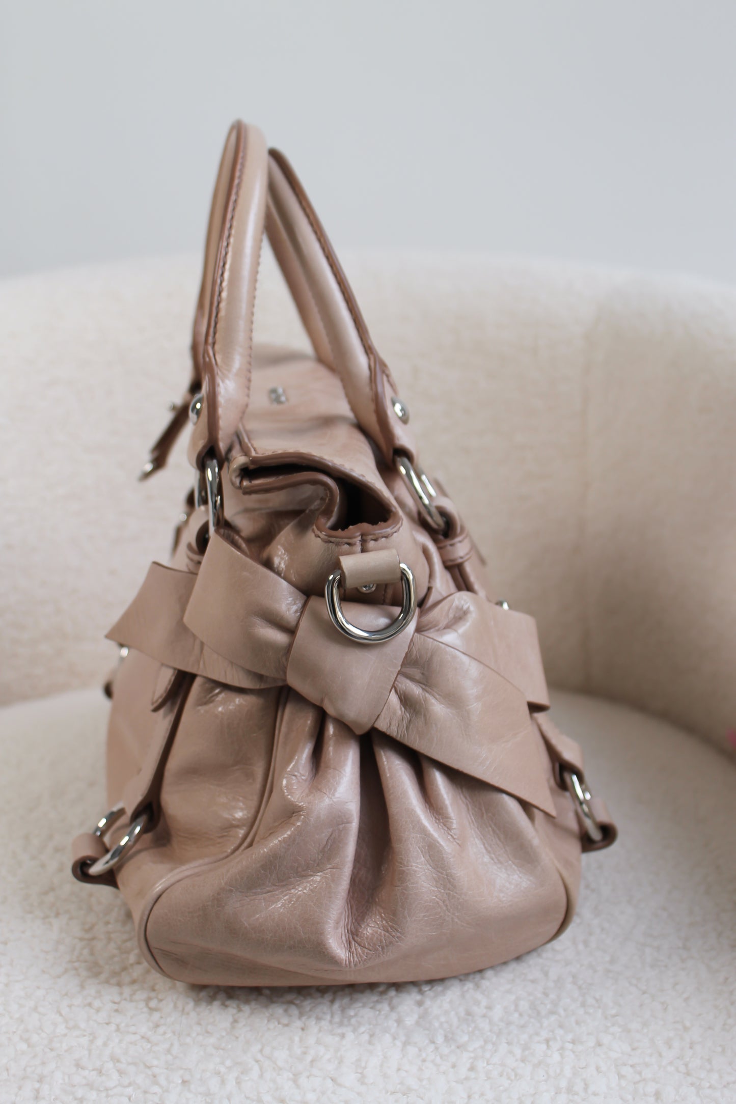 Miu Miu Vitello Shine Bauletto Bow