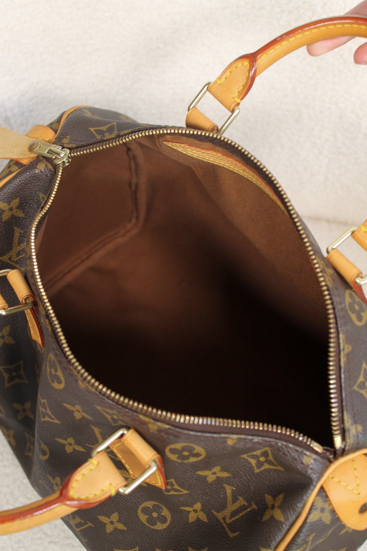 Louis Vuitton Speedy 30
