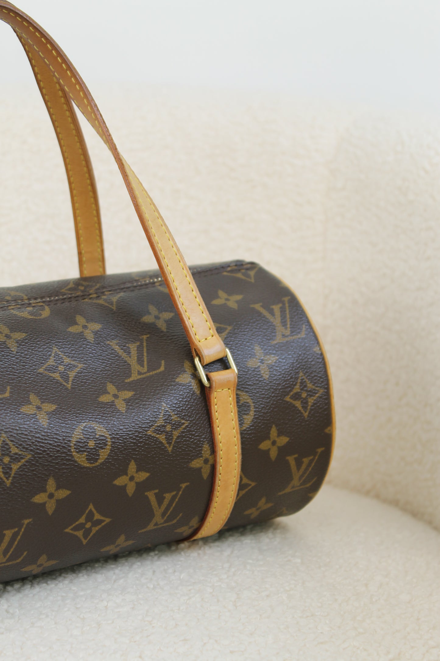 Louis Vuitton Papillon 28
