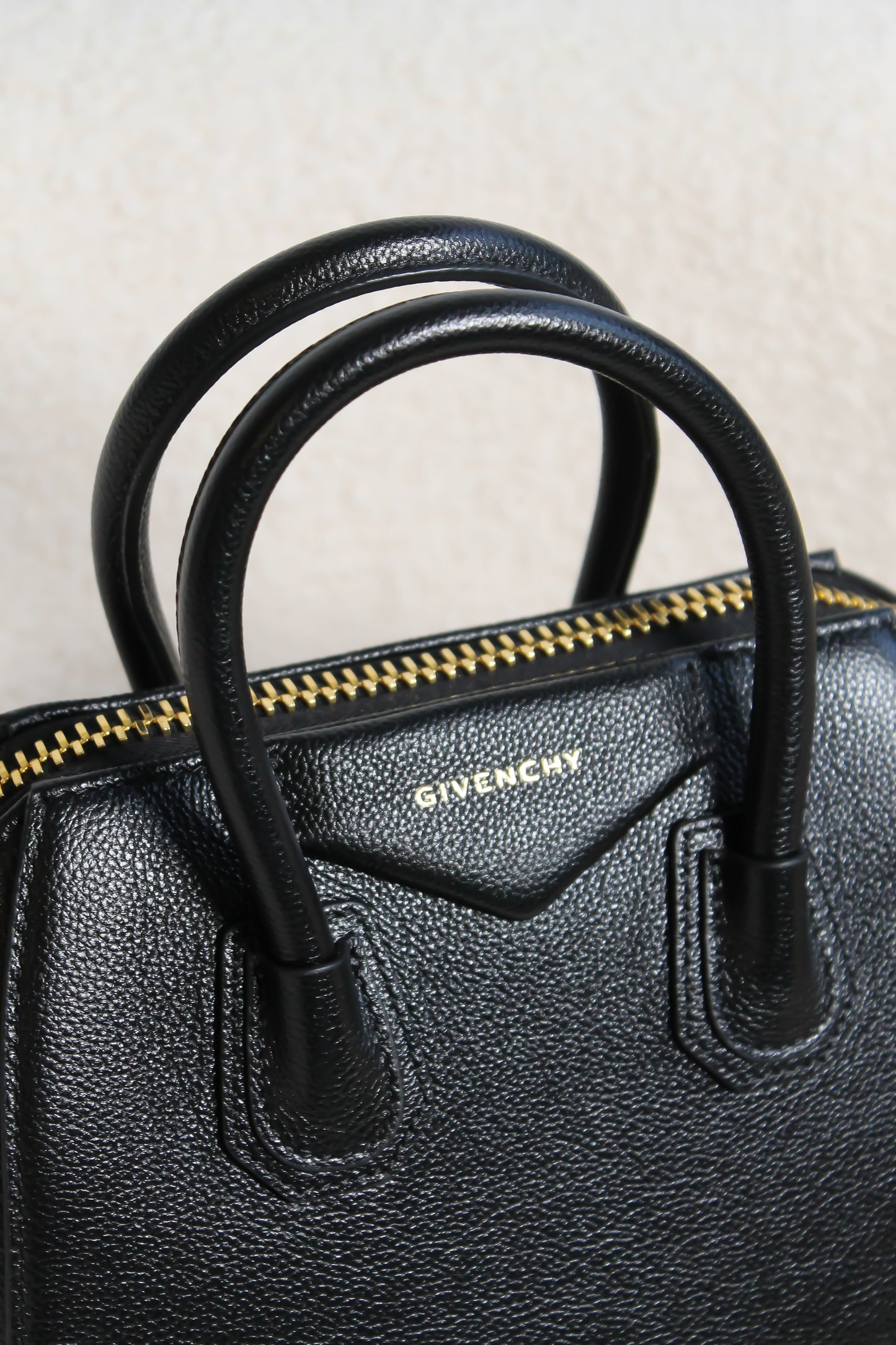 Givenchy Antigona Mini