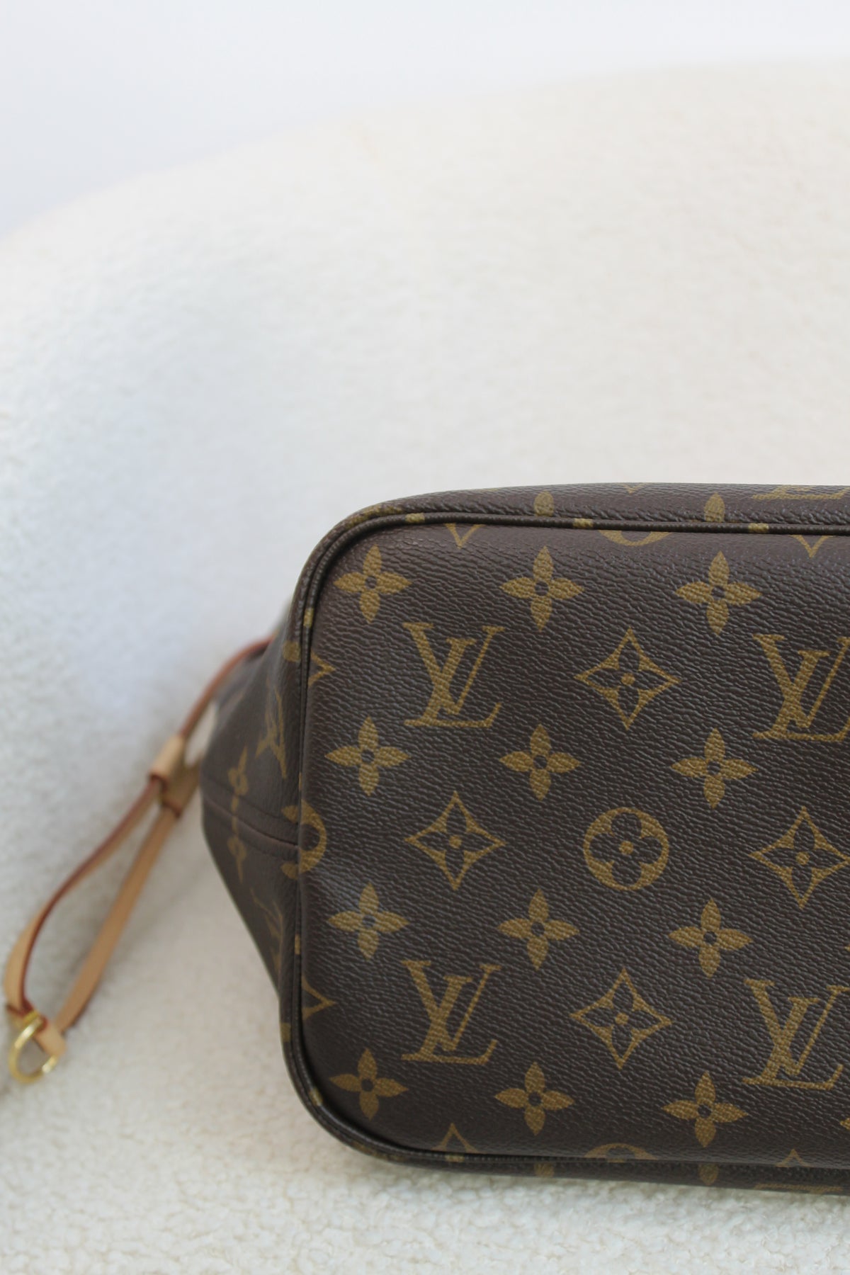 Louis Vuitton Neverfull MM