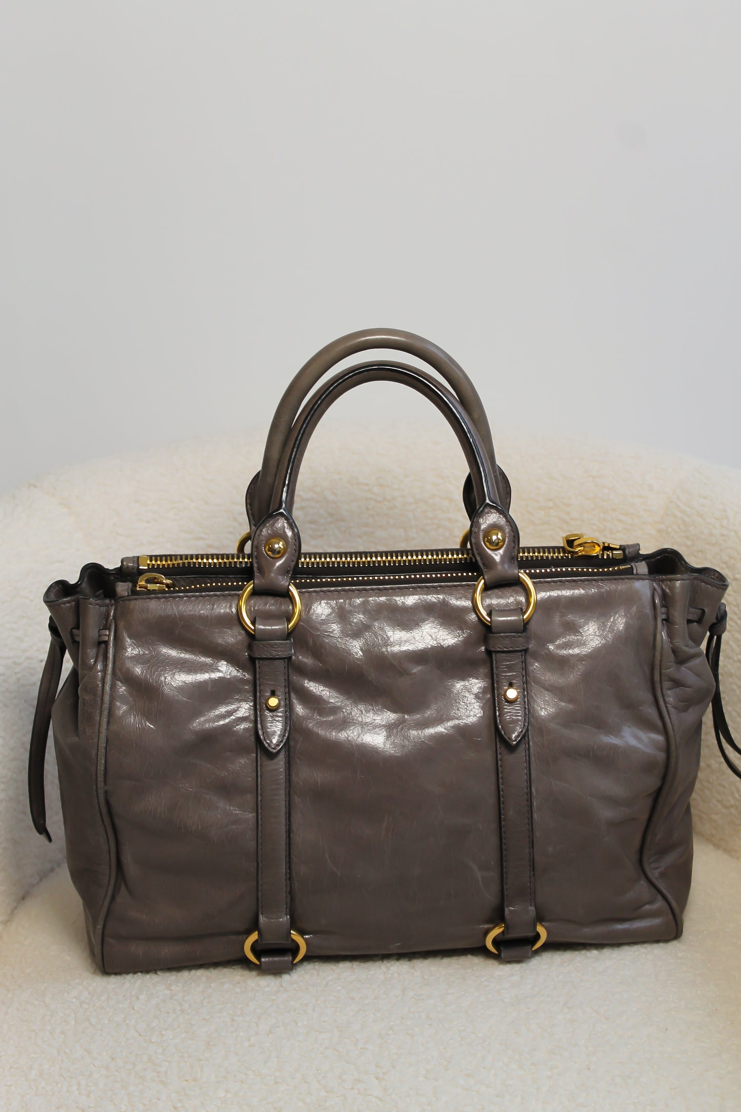 Miu Miu Shopping Vitello Shine