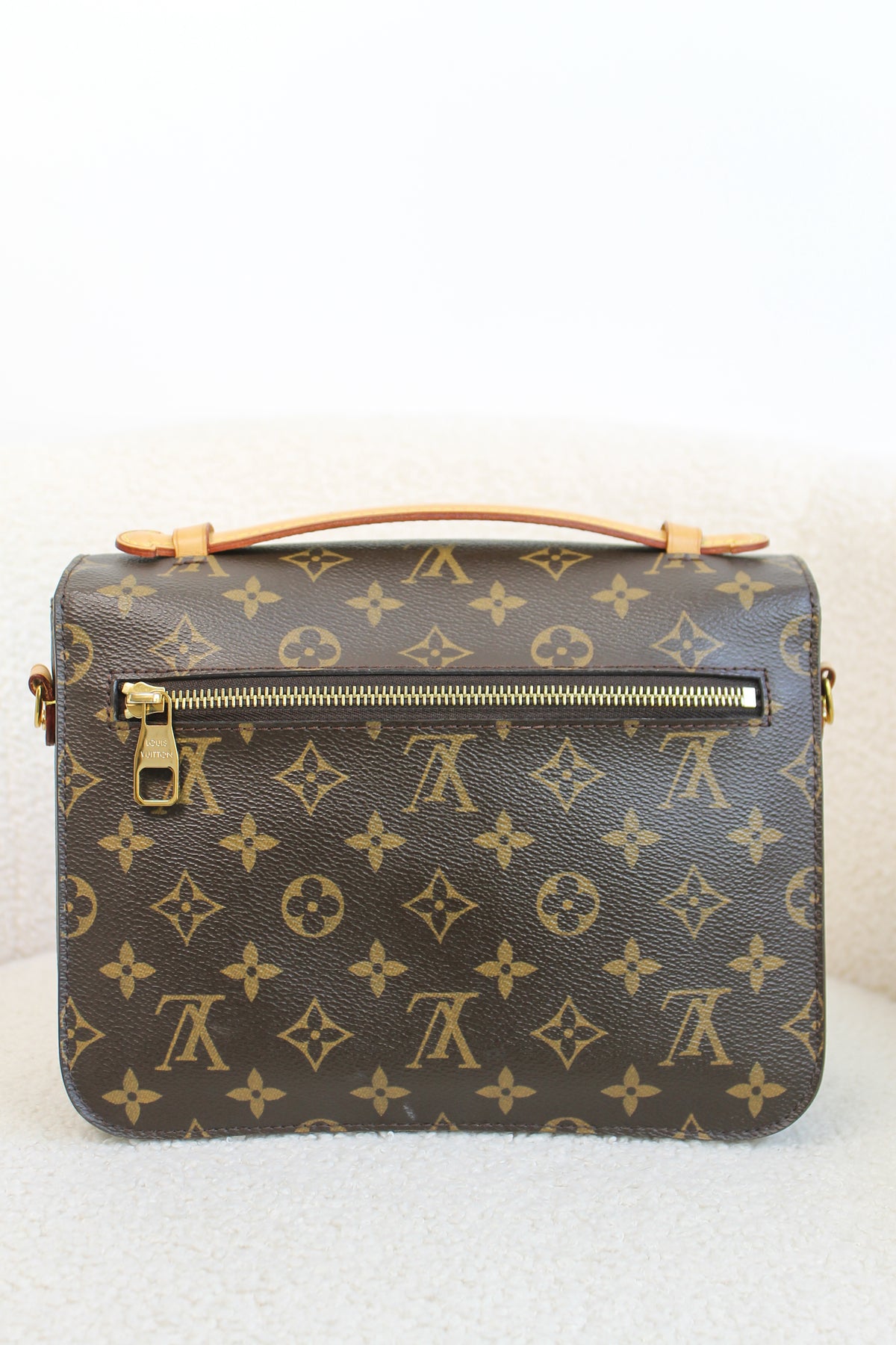 Louis Vuitton Pochette Métis