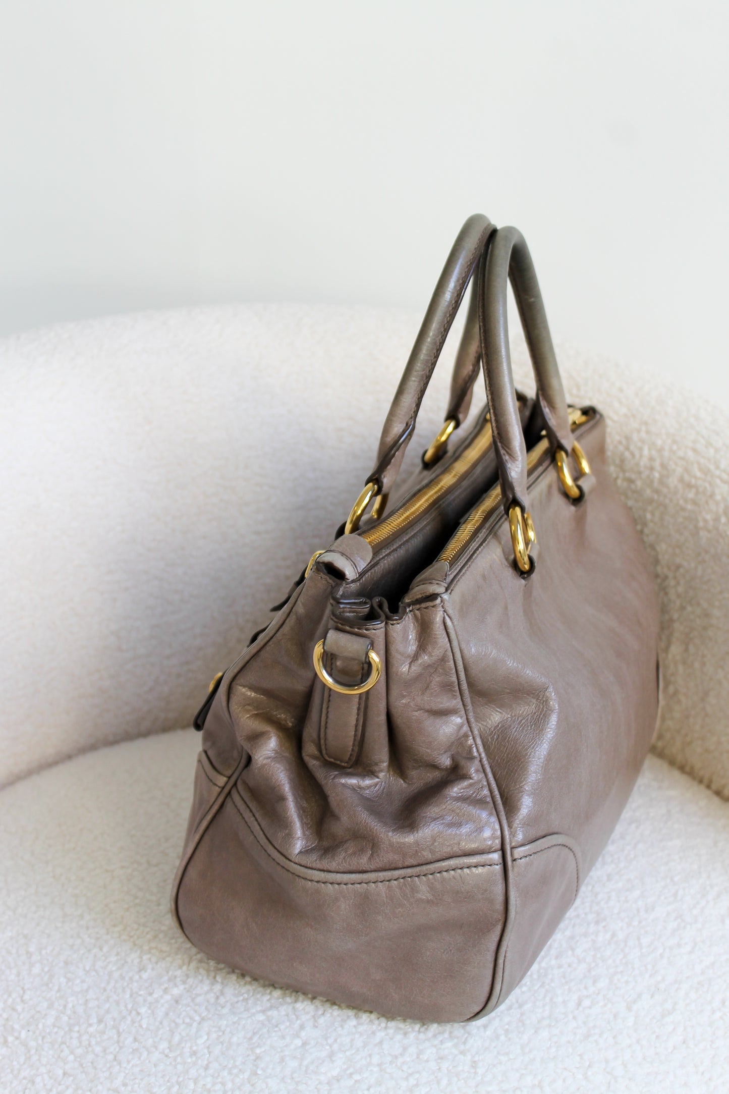 Miu Miu Shopping Vitello Shine